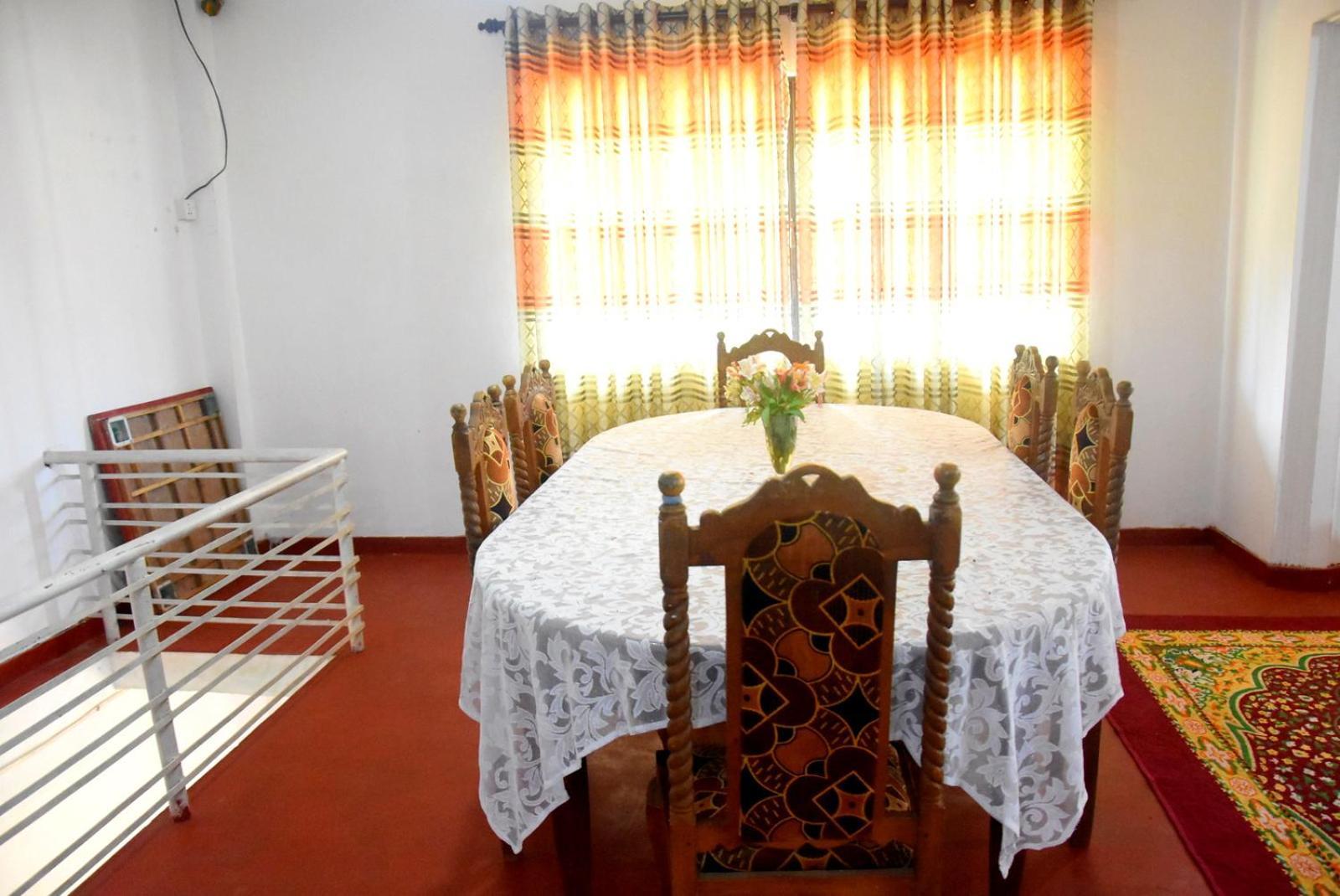 The Dew Drop View * Nuwara Eliya