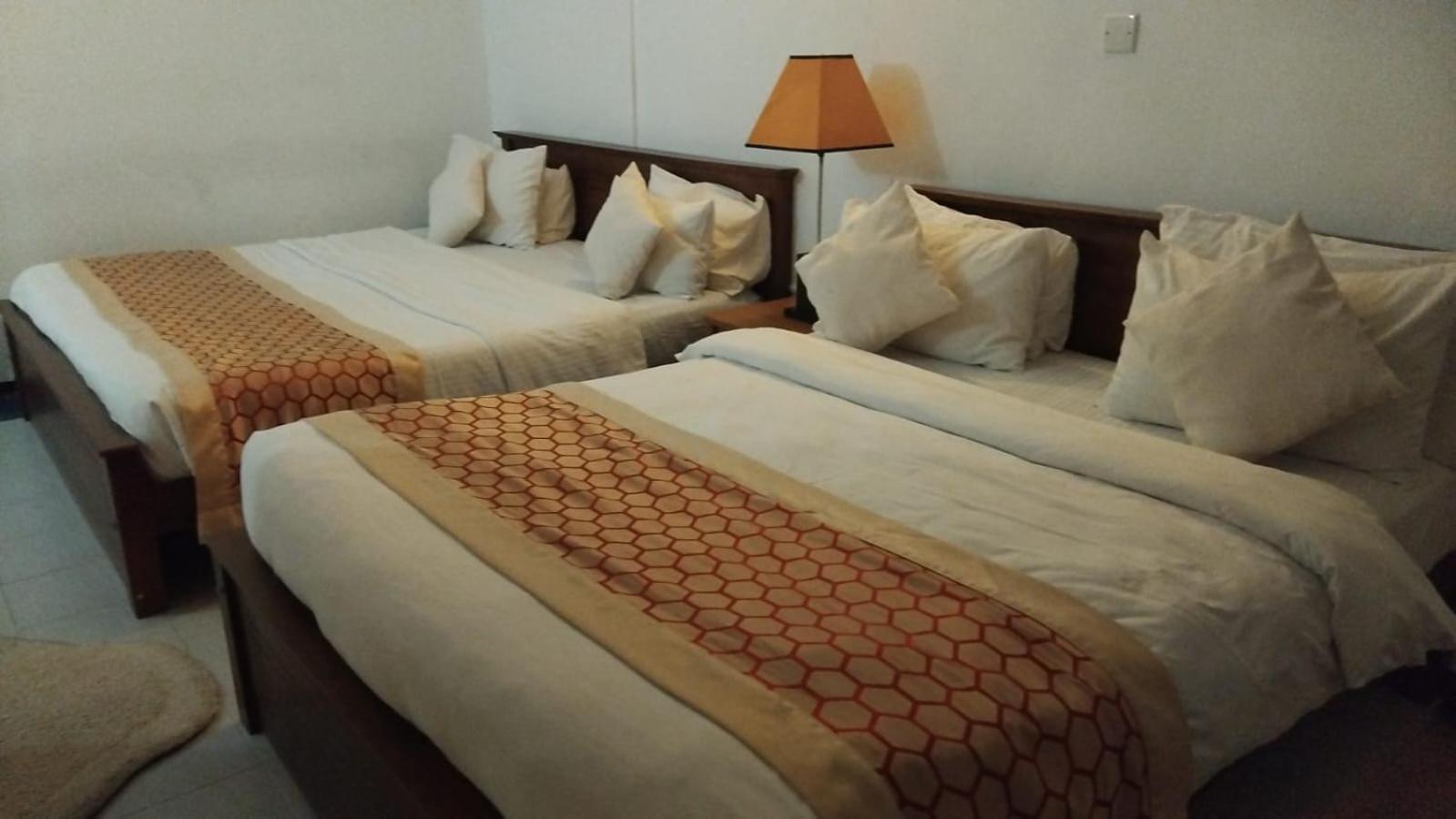 Hotel The Grand
