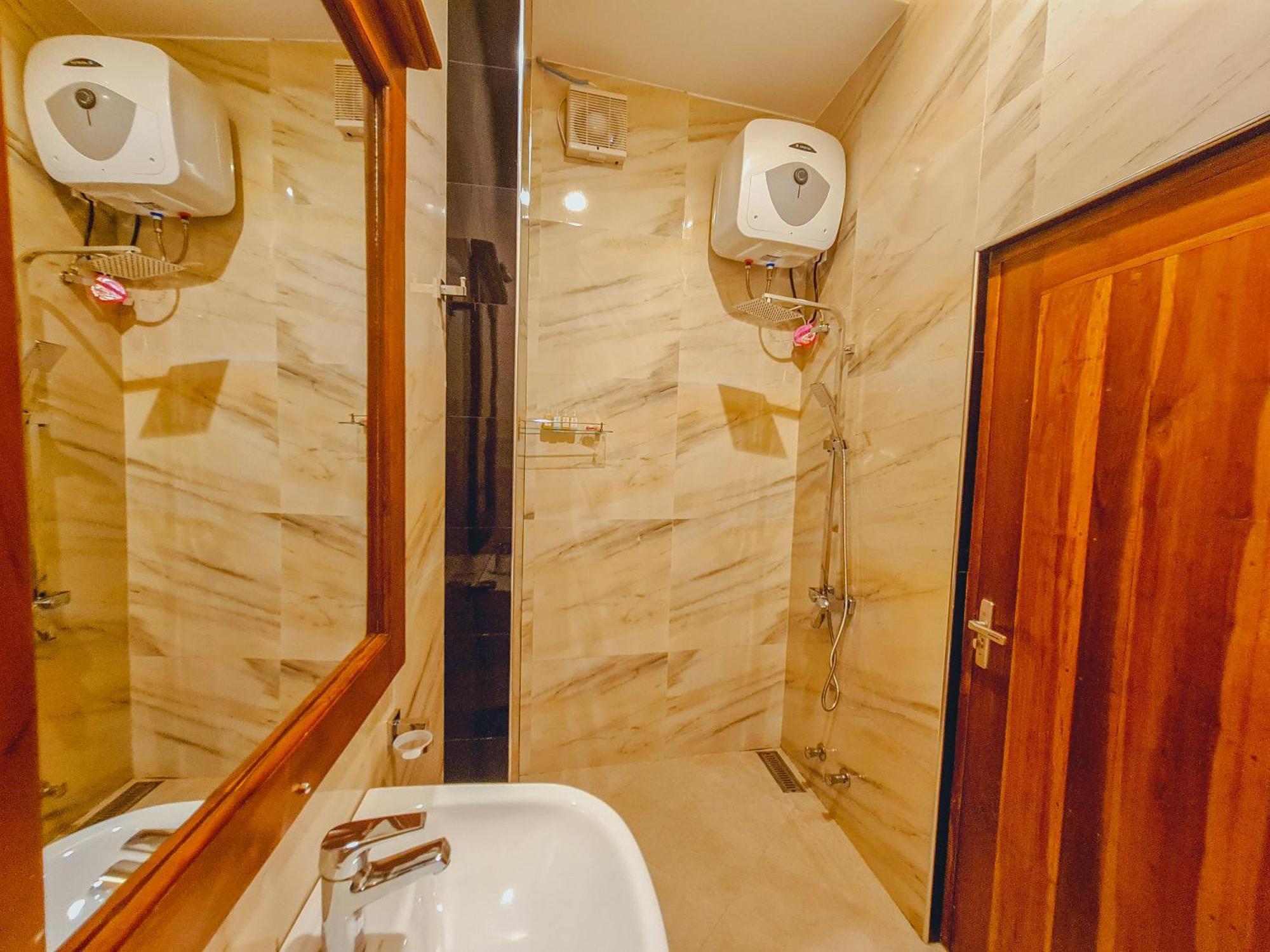 Rich Hotel 4*