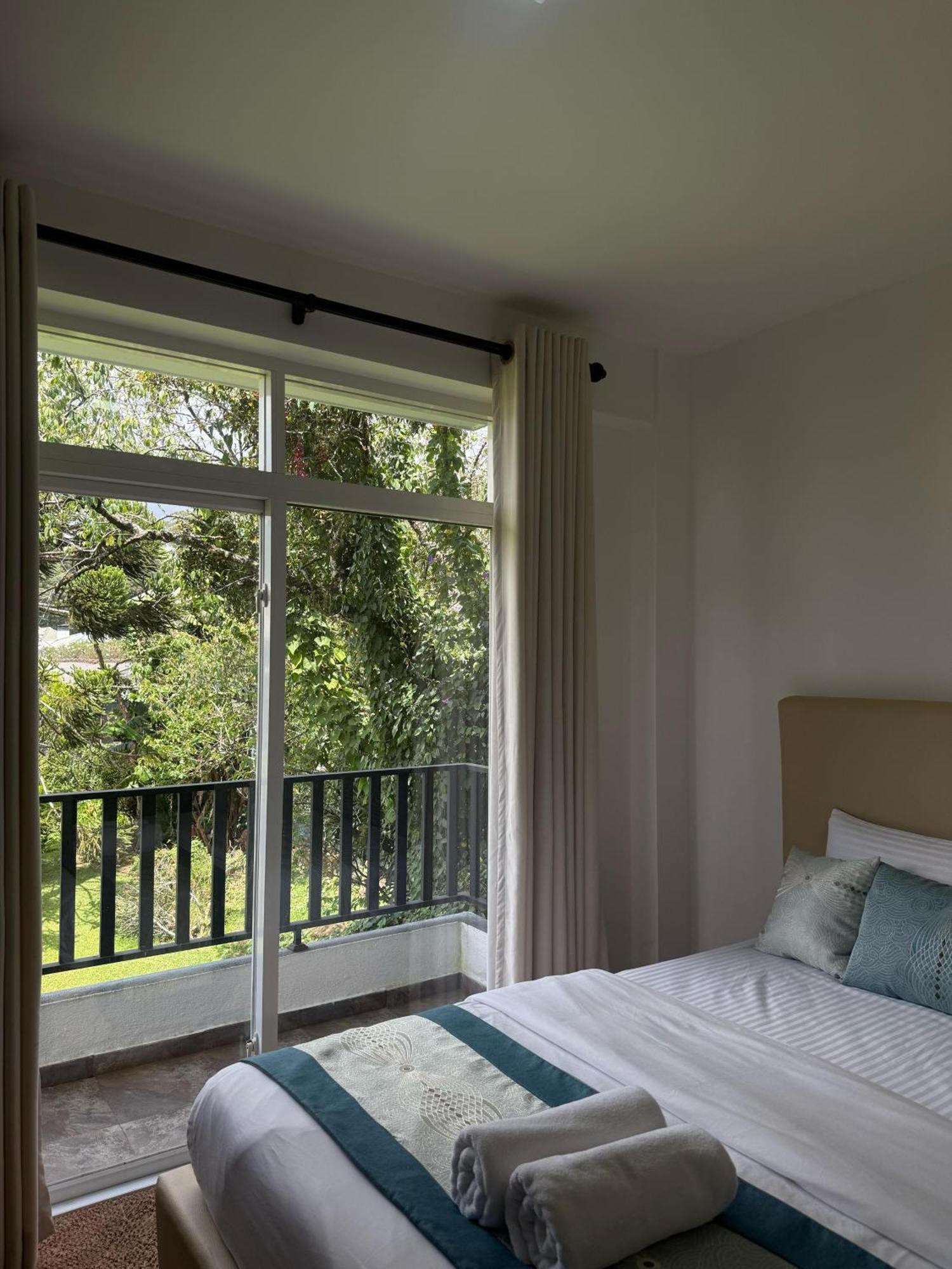 Nomentano Blue -luxury Apartments- * Nuwara Eliya