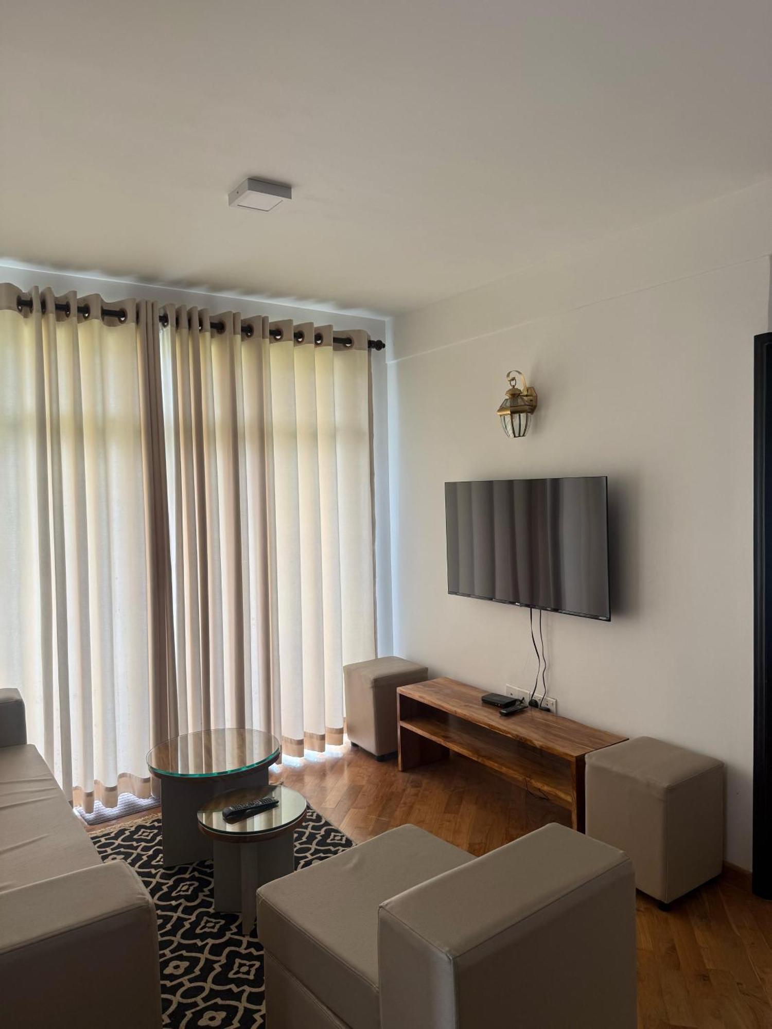 Nomentano Blue -luxury Apartments- Apartment Nuwara Eliya