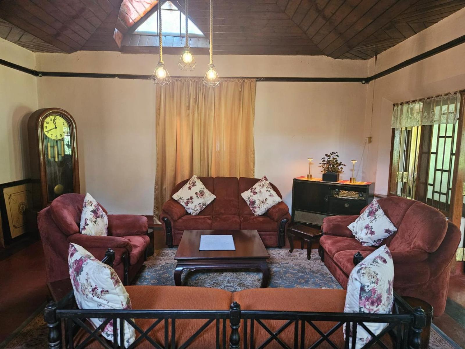 Meena Ella Holiday home