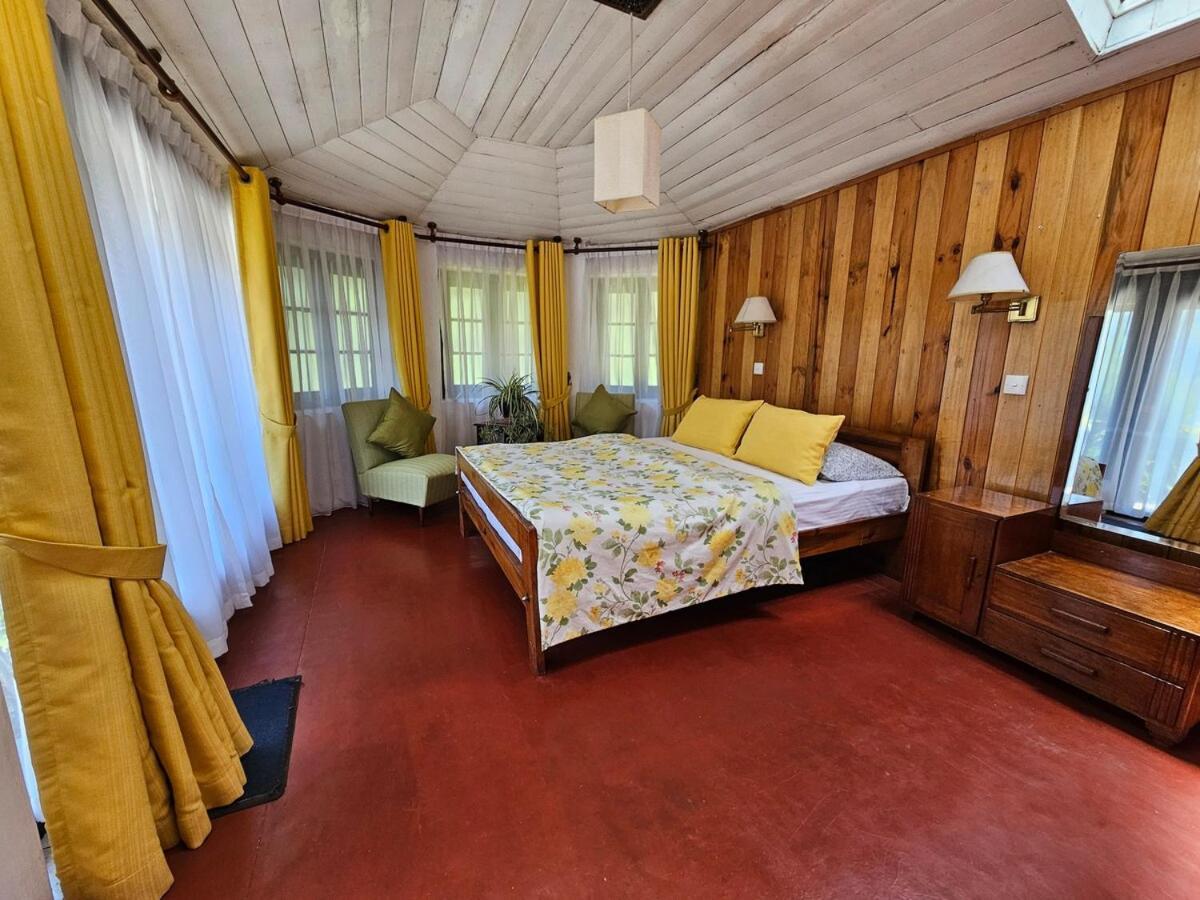 Meena Ella * Nuwara Eliya