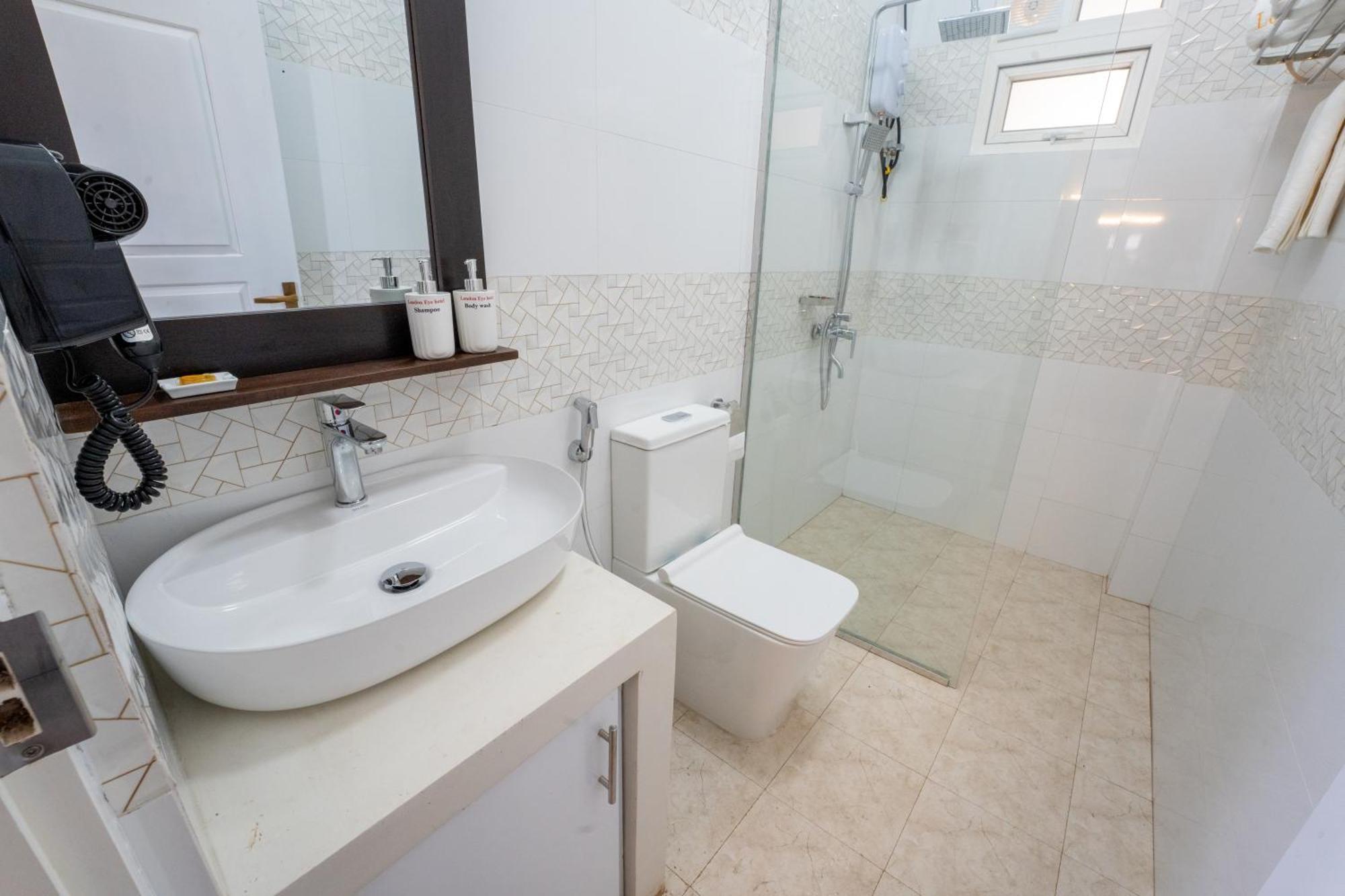 London Eye Nuwaraeliya Hotel