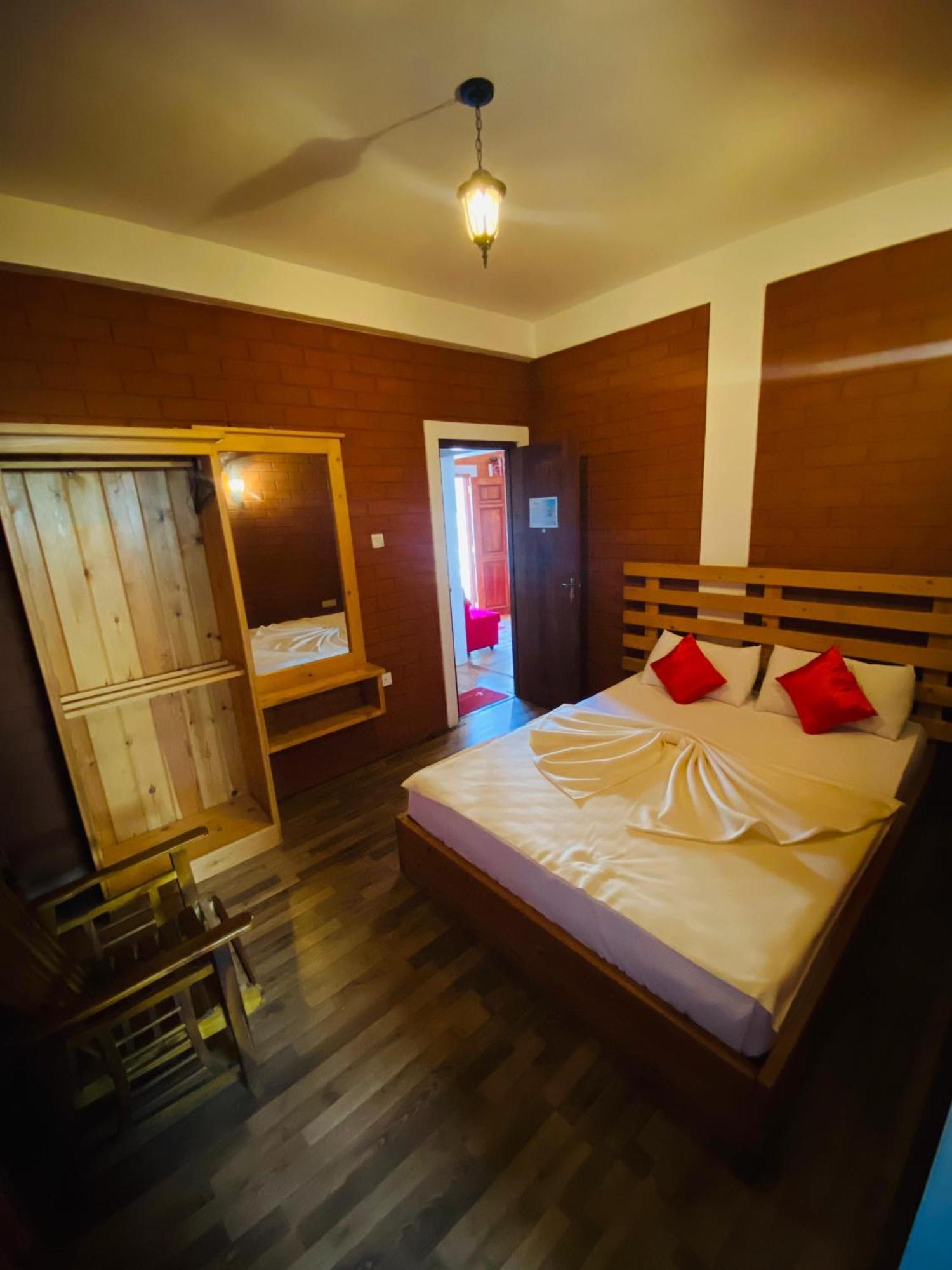 Pearl Shine Nuwaraeliya Homestay