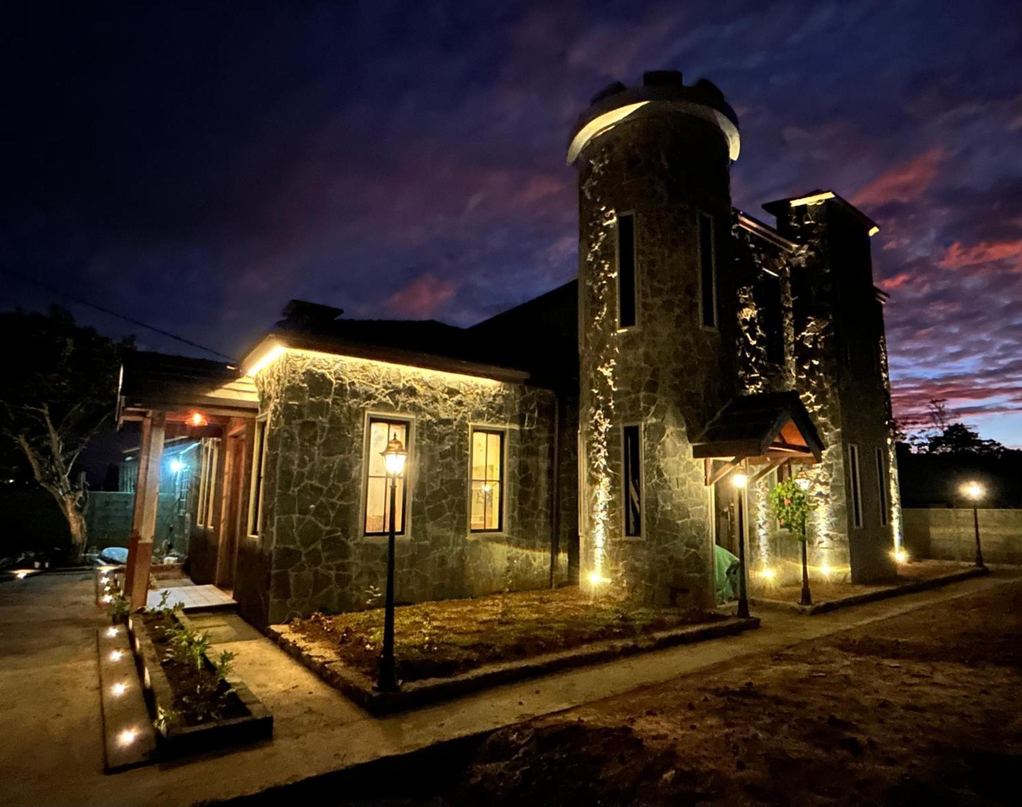 Mahaeliya Rock Castle Nuwara Eliya