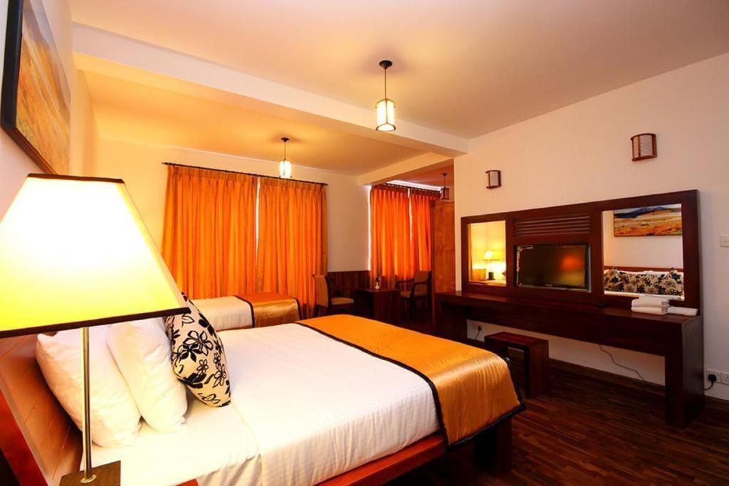 The Golden Legacy Hotel Nuwara Eliya