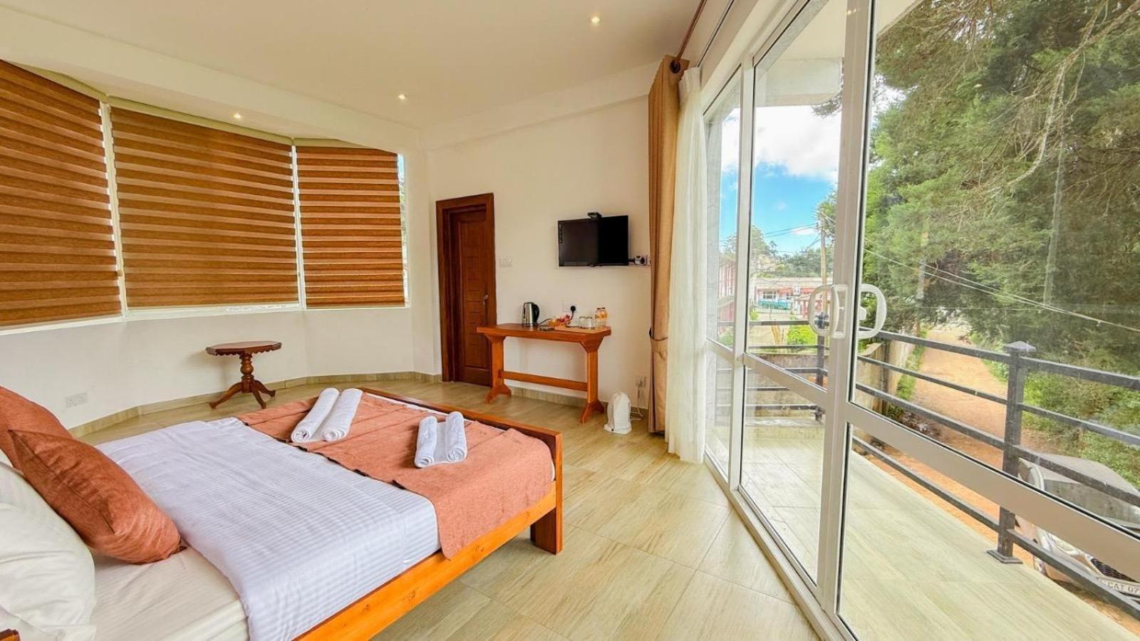 Premier Nuwara Eliya