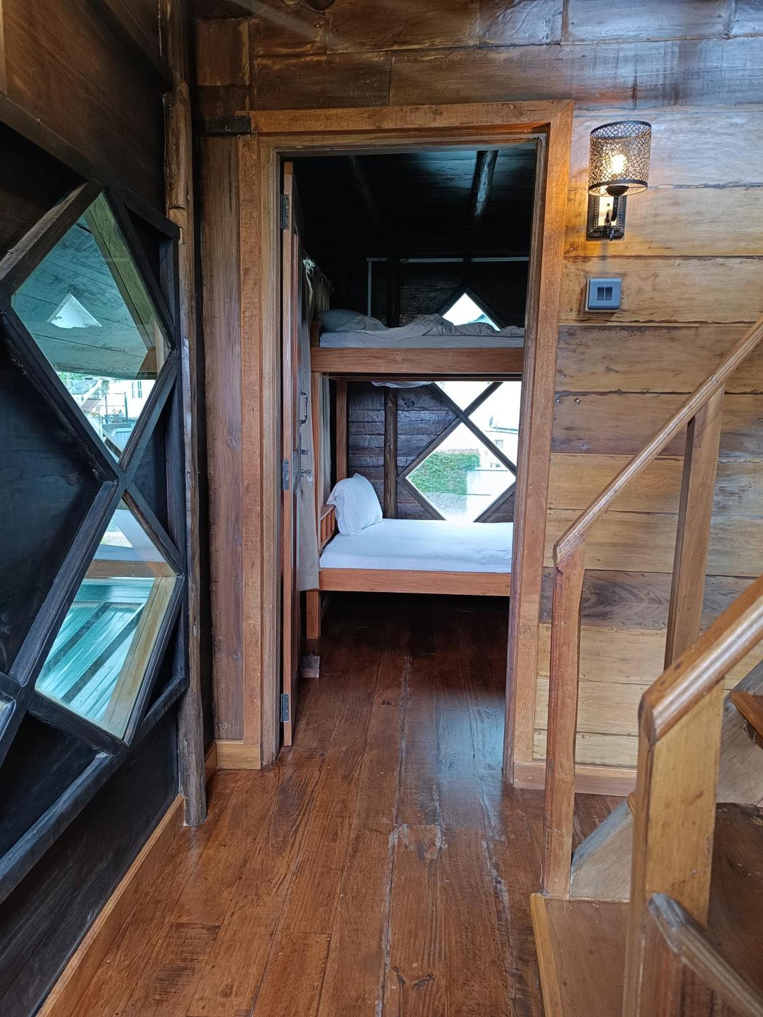Rc Quirky Wood House Nuwara Eliya