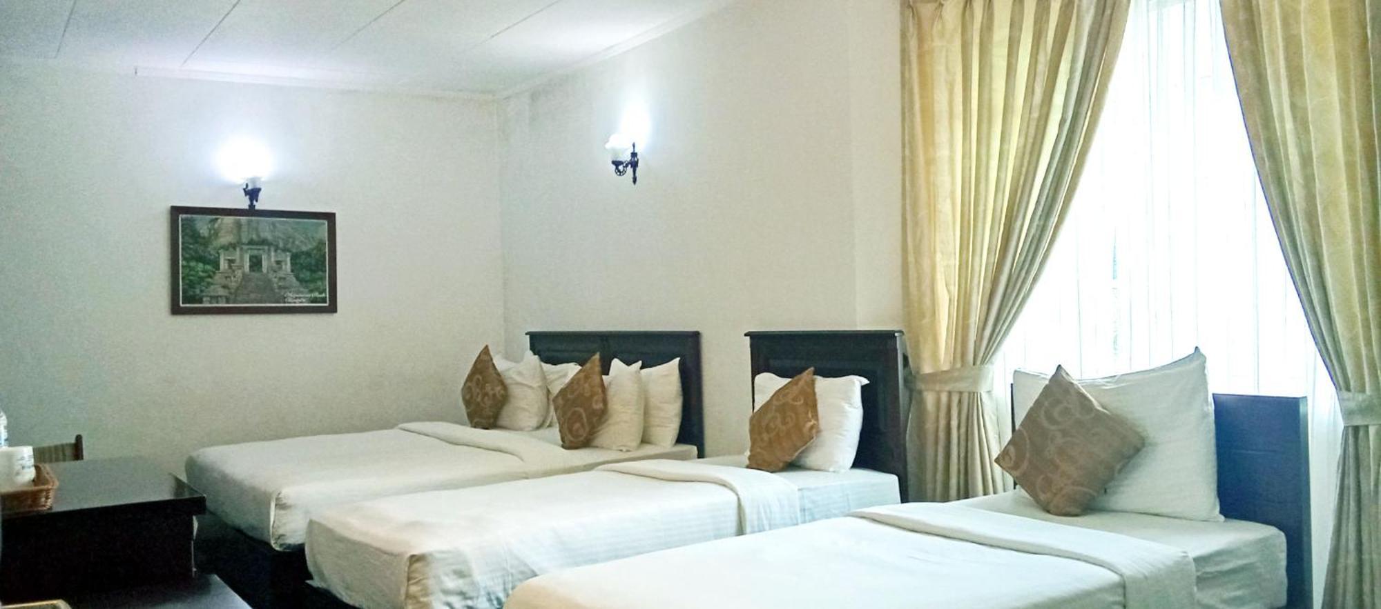 The Rock Hotel 3*