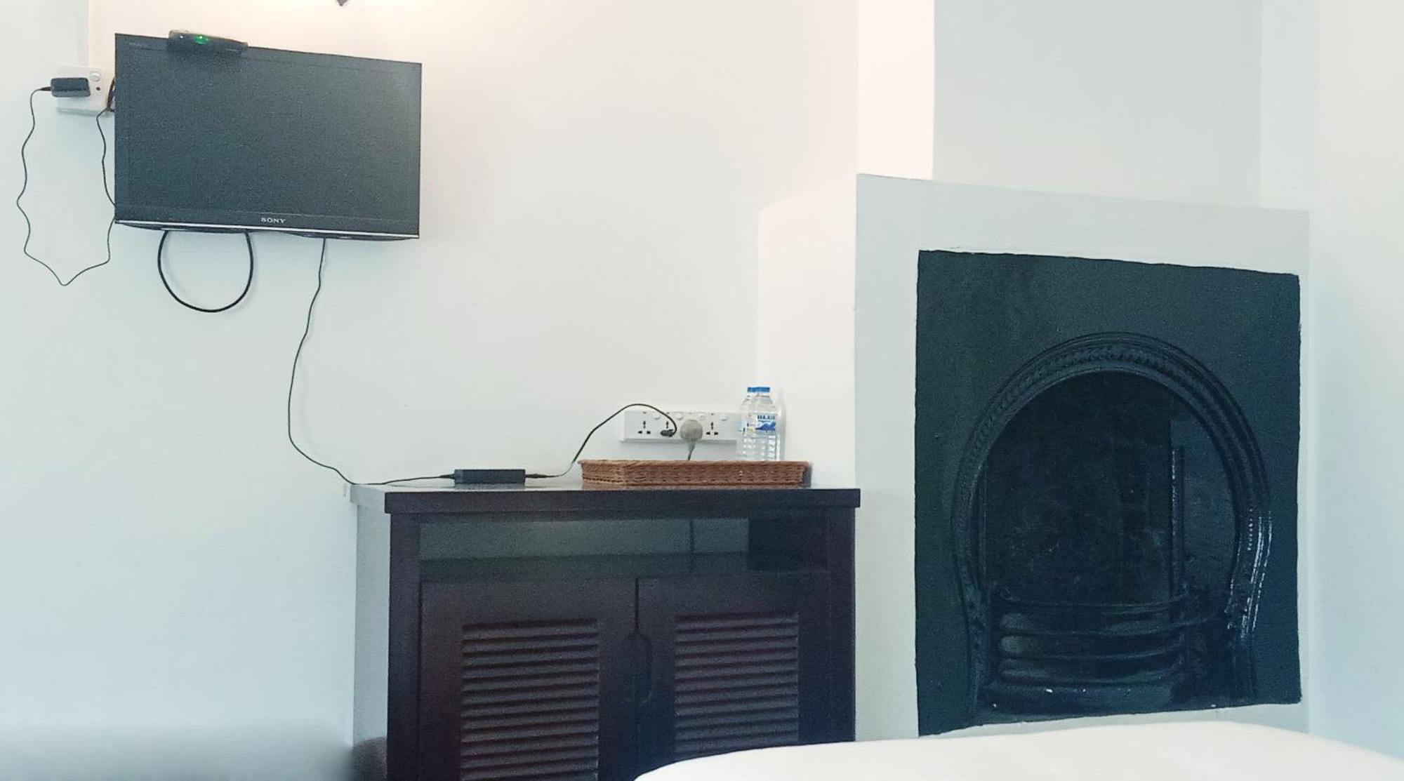 The Rock Hotel 3*