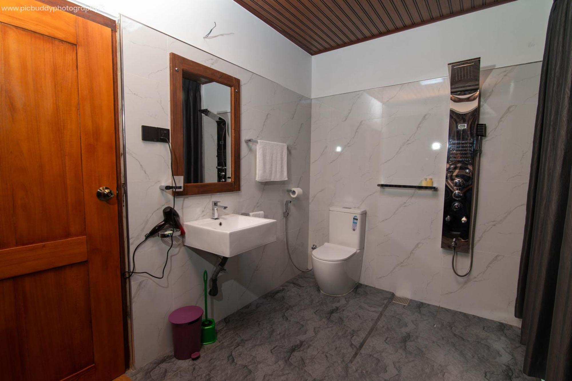 Natural View * Nuwara Eliya