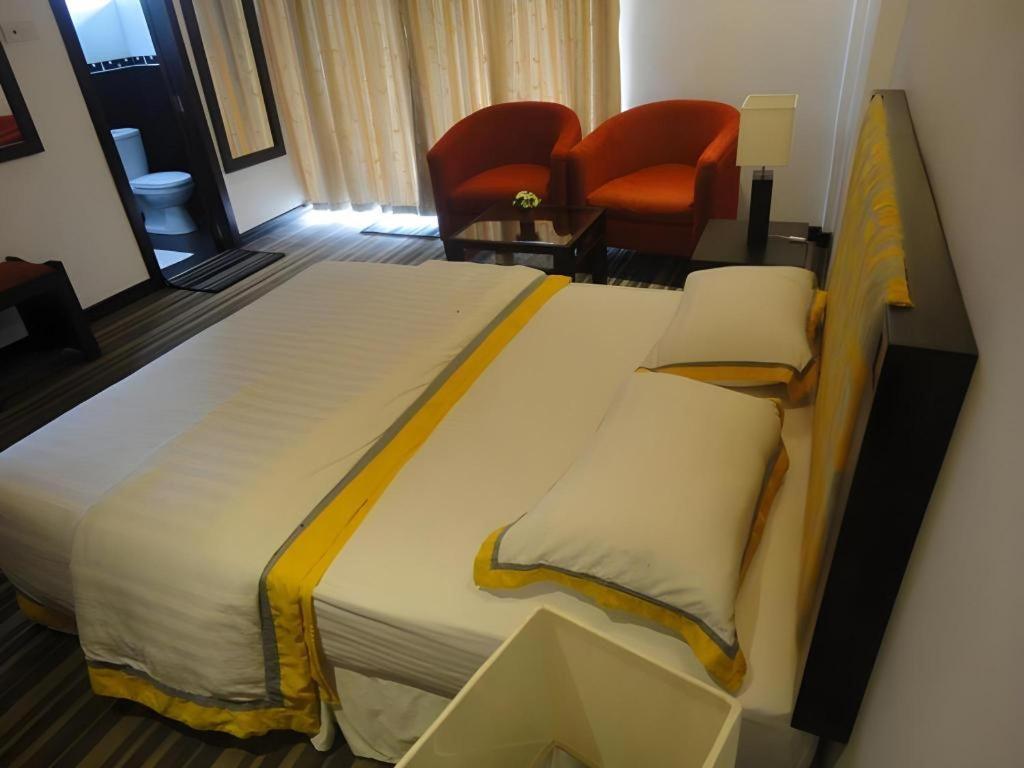 Hotel Ashley 3*