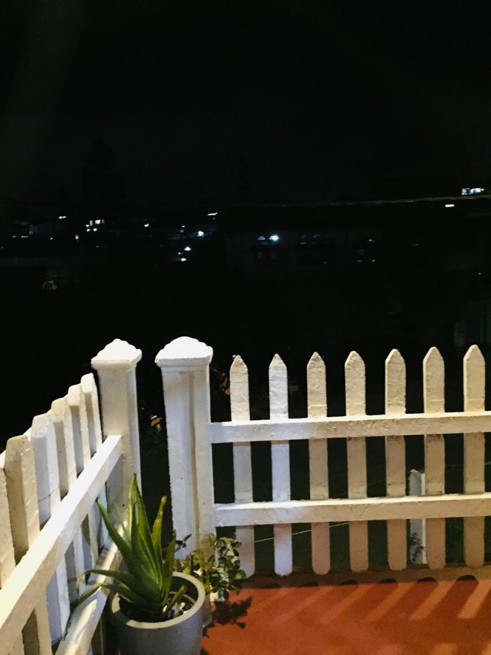 Homestay The Lazori Grand