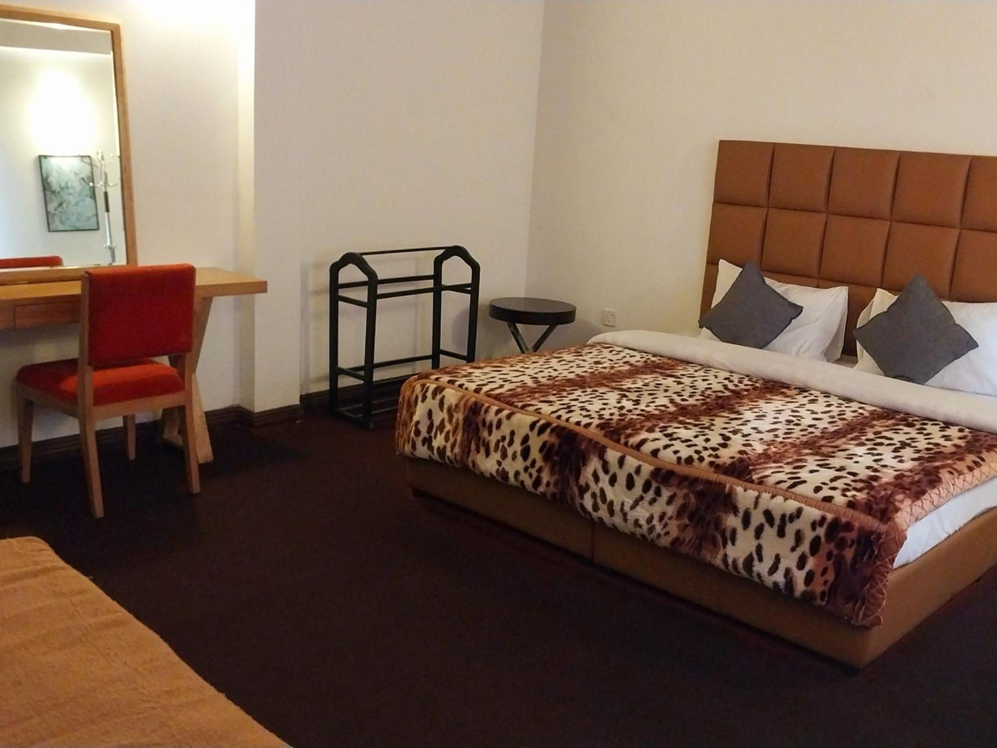 Hotel Drizzle Ridge *