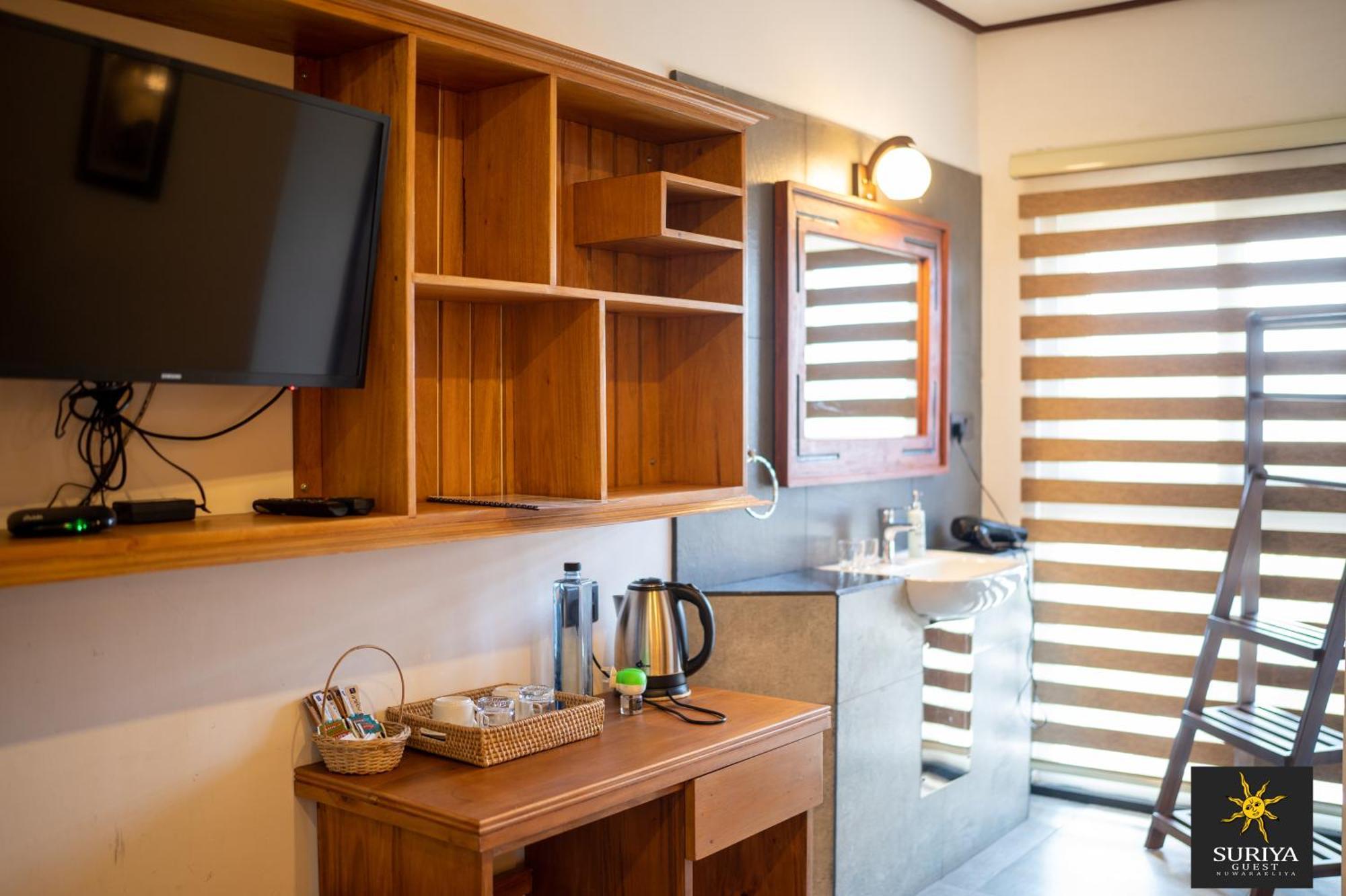Suriya Guest Guest house *