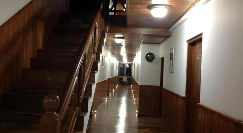 Hotel Daffodils Nuwara Eliya