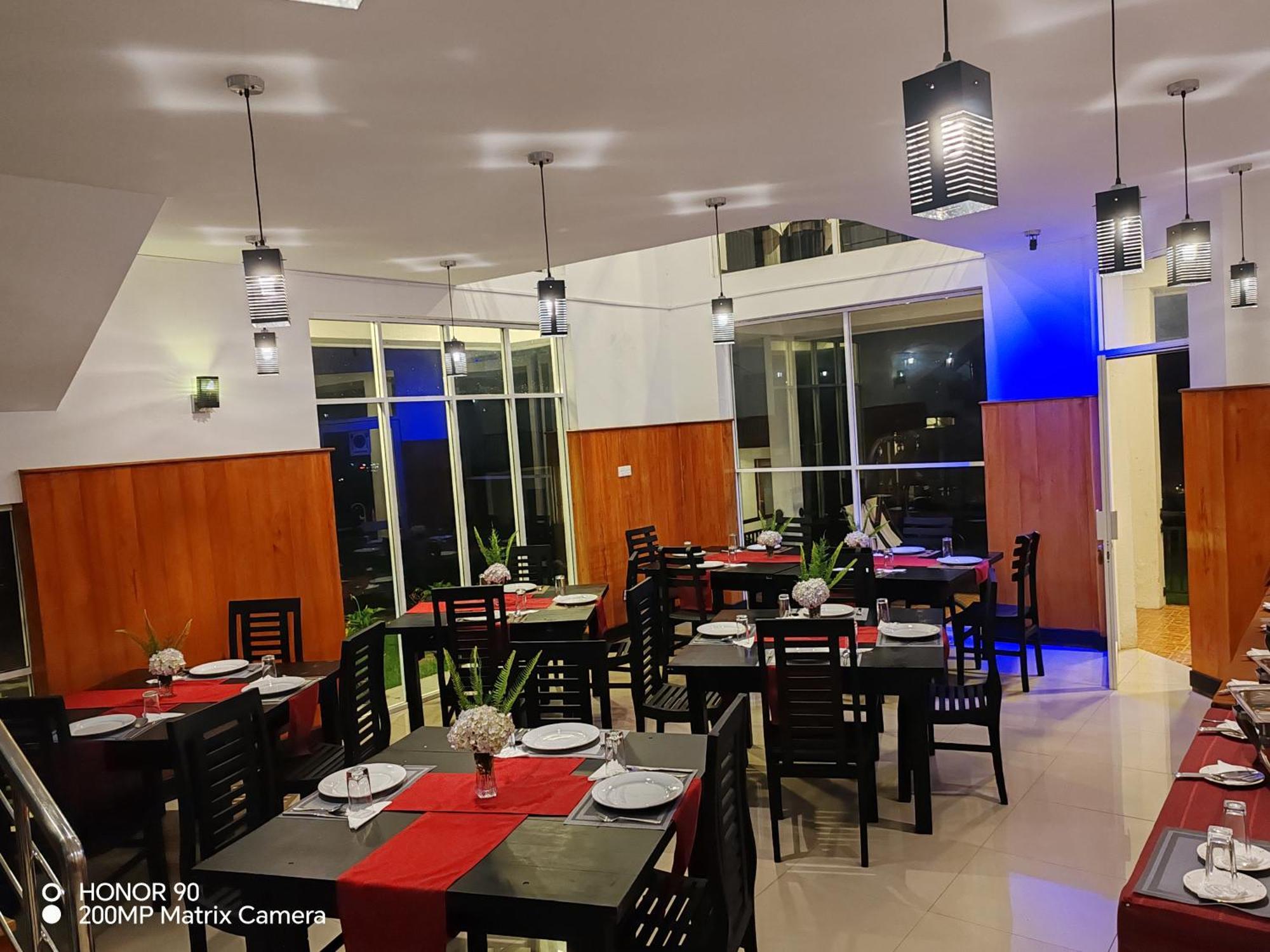 Hotel White Nuwara Eliya