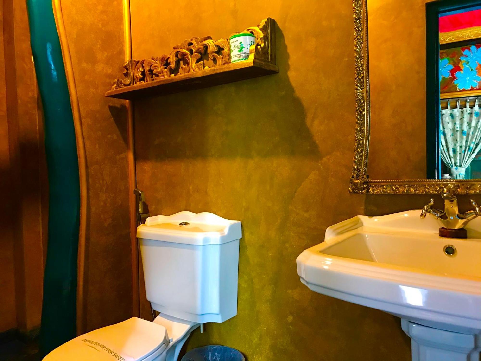 Serendipity Artistic By Heidis Guest house Nuwara Eliya