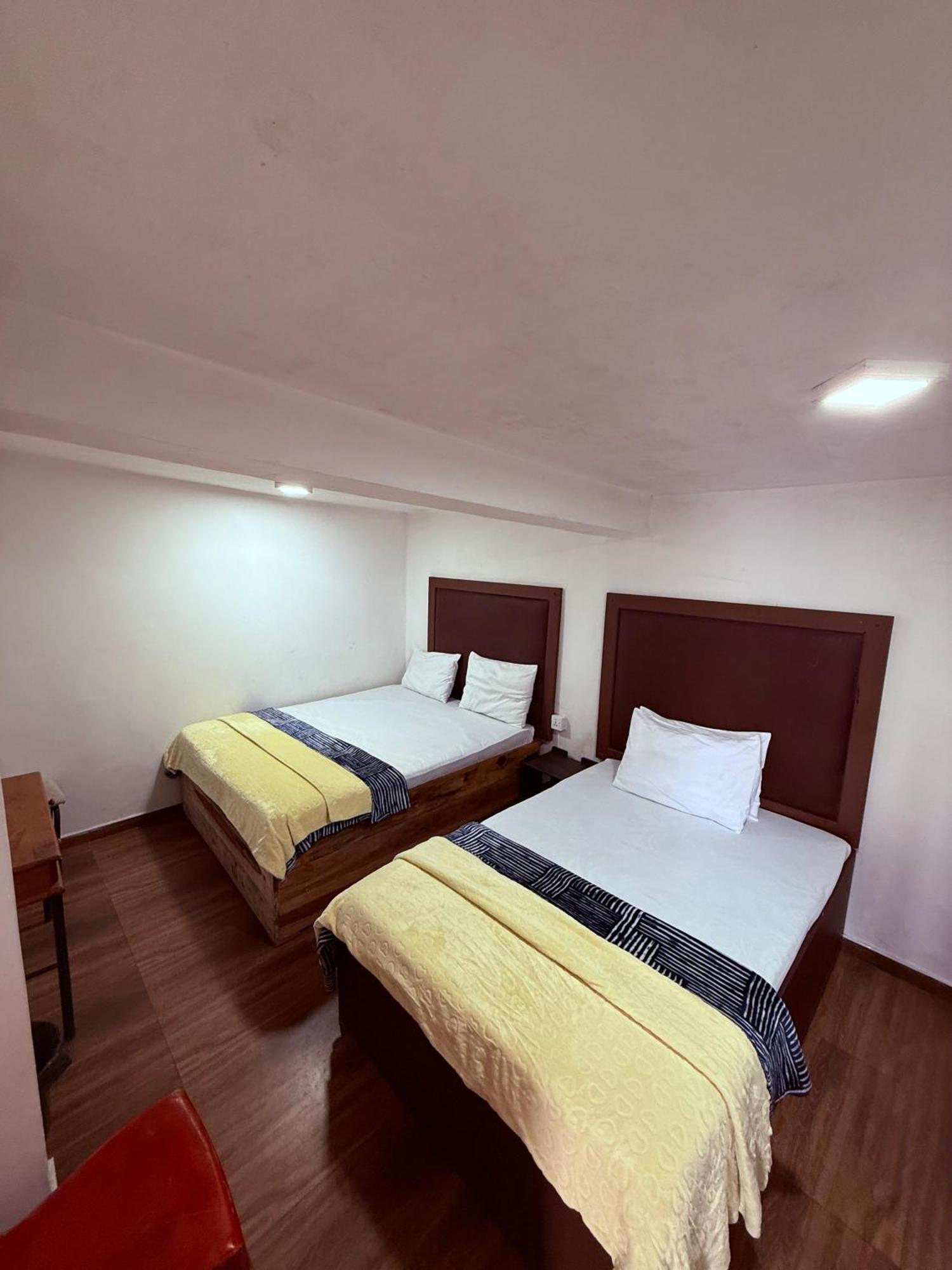 Guest house Shiny Cot Triple *