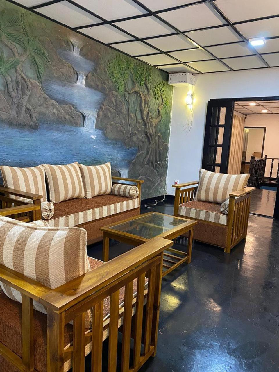 Apartment The Hilltop Hideout