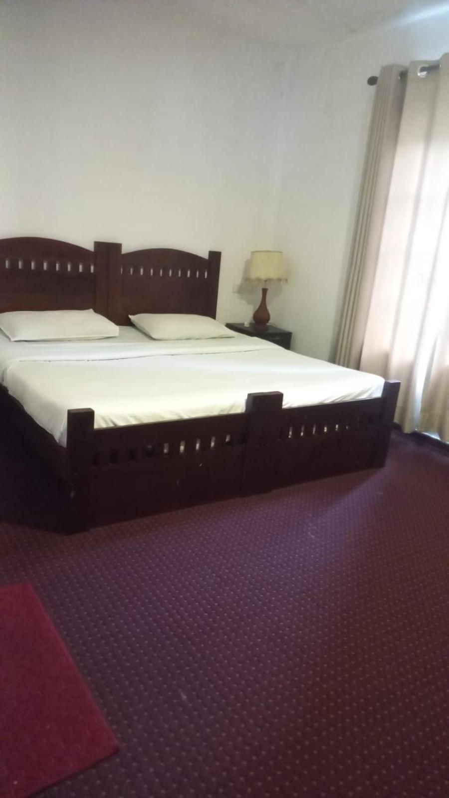 Hotel The Grand *