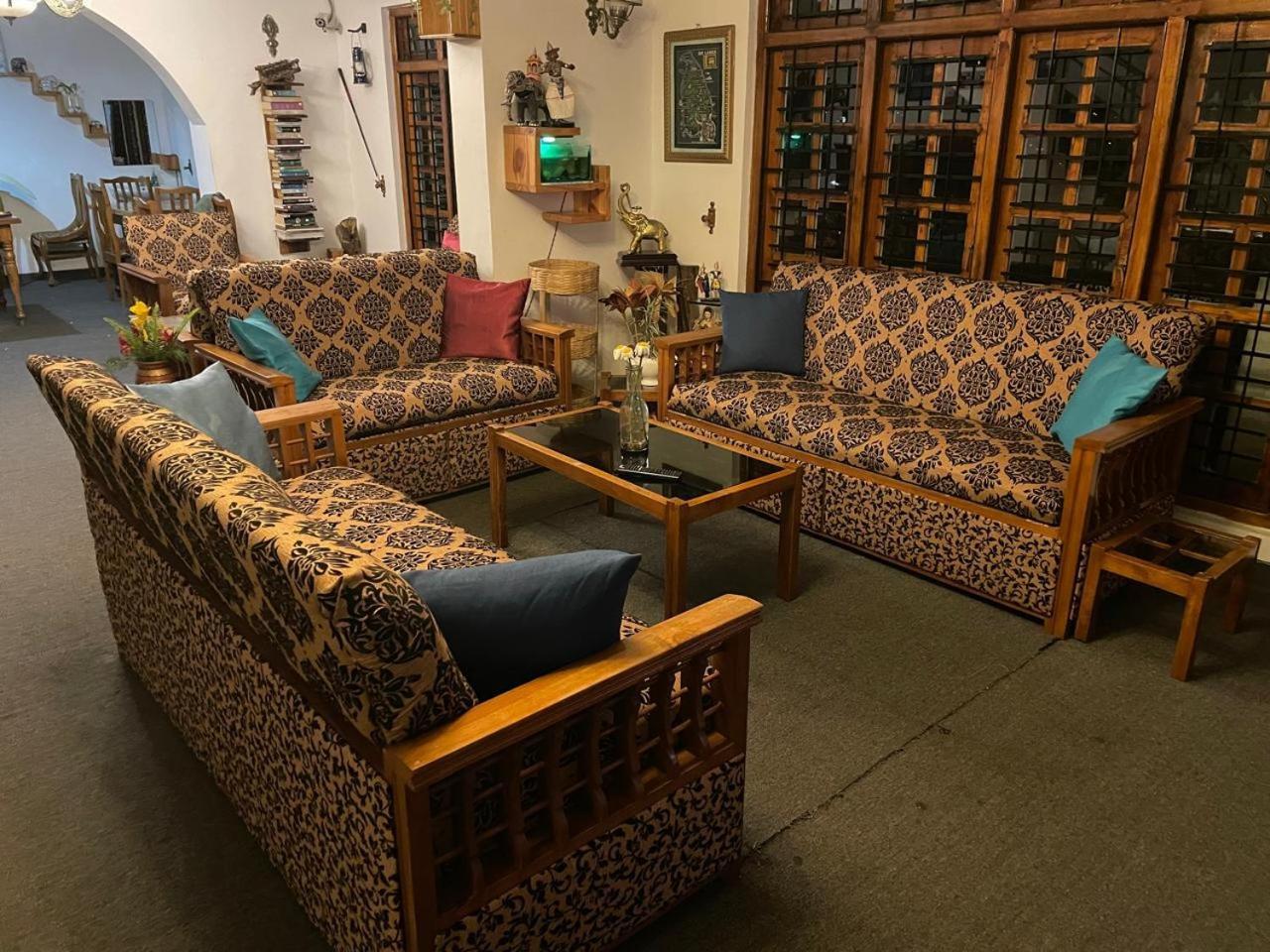 New Royal Mount * Nuwara Eliya