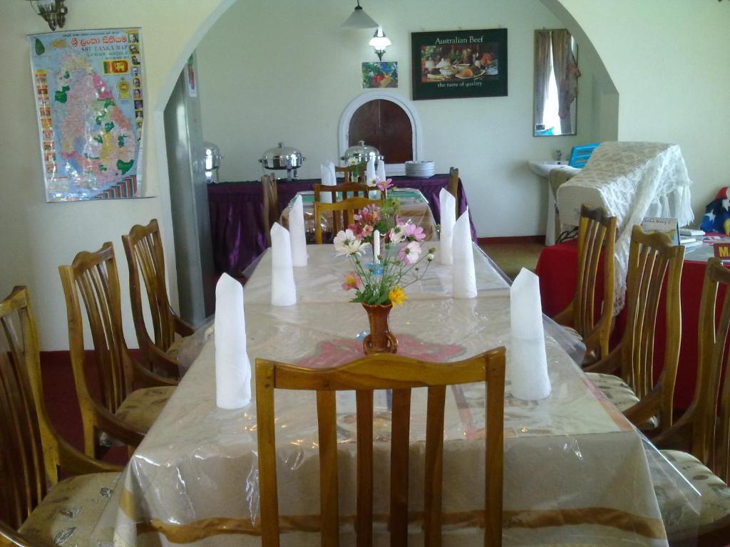 Royal Mount Hotel & Restaurant Apartment