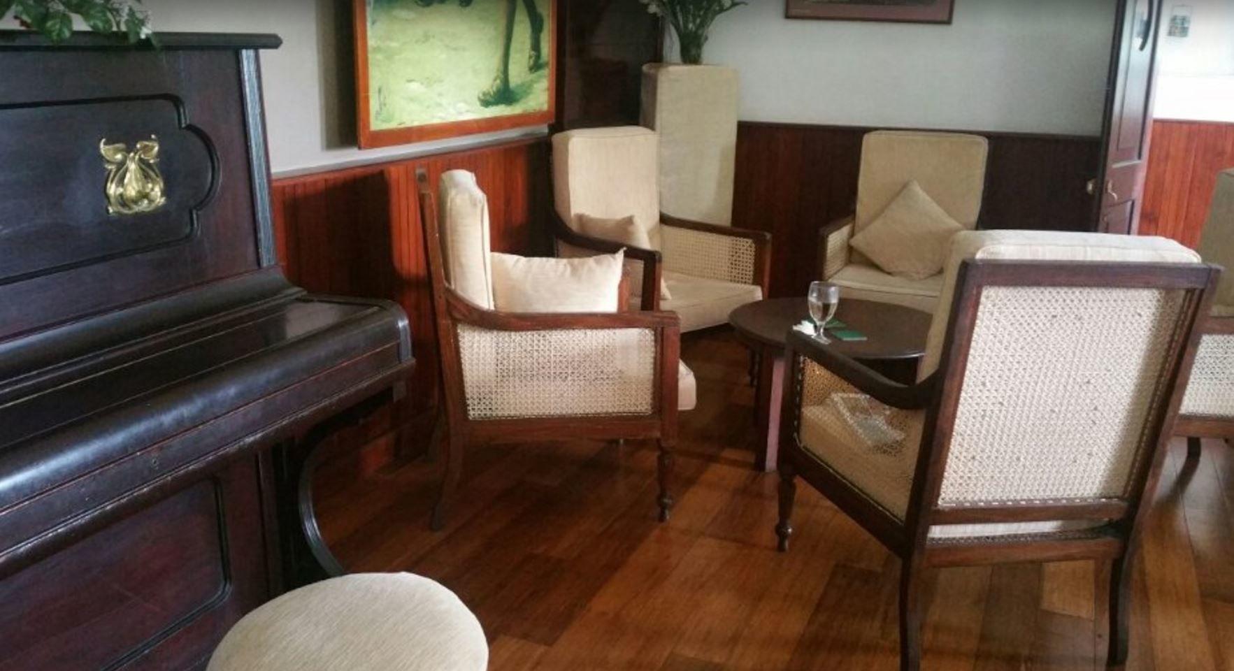 Hotel Golf Club Nuwara Eliya