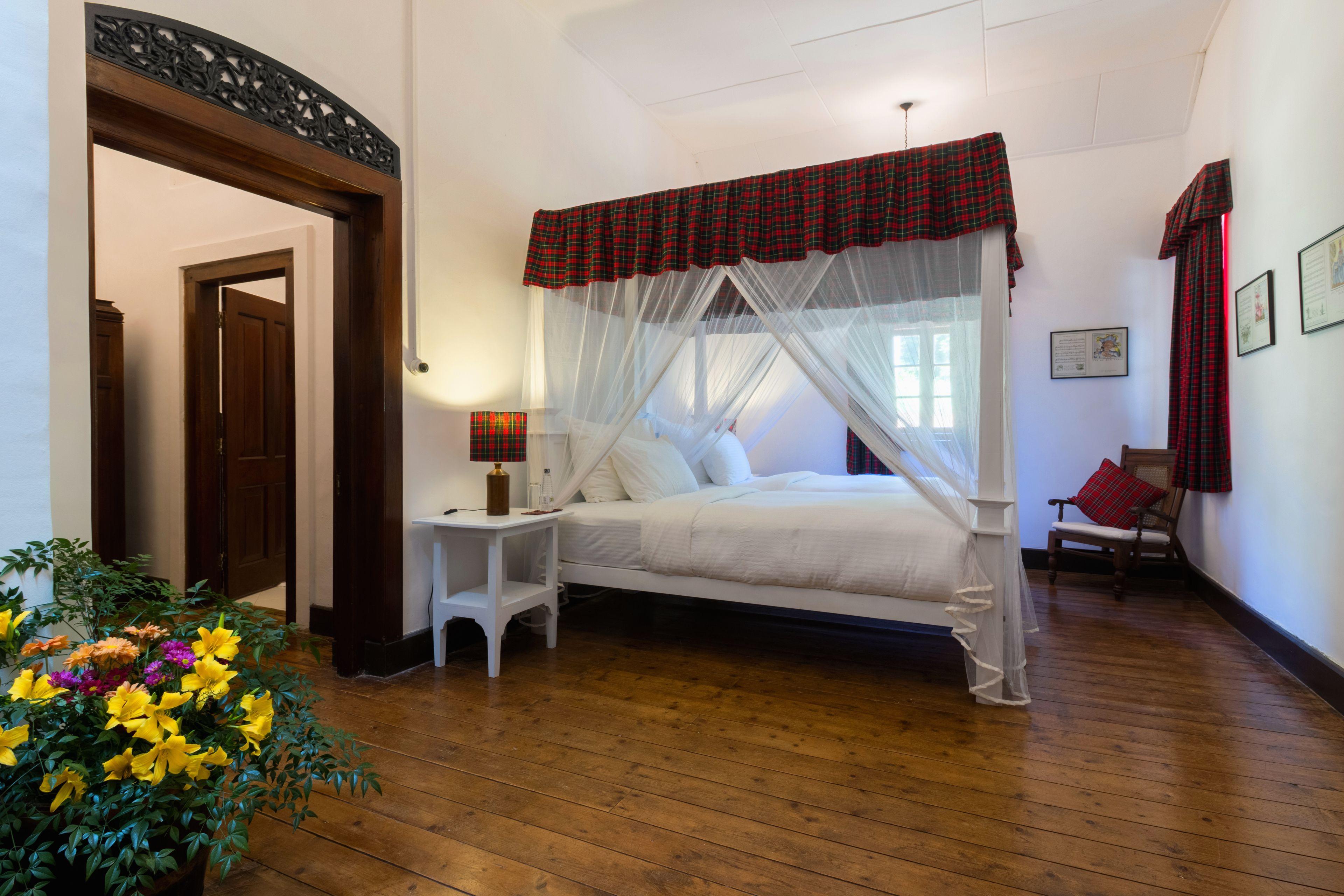 Scottish Planter Bungalow- Thema Collection Villa