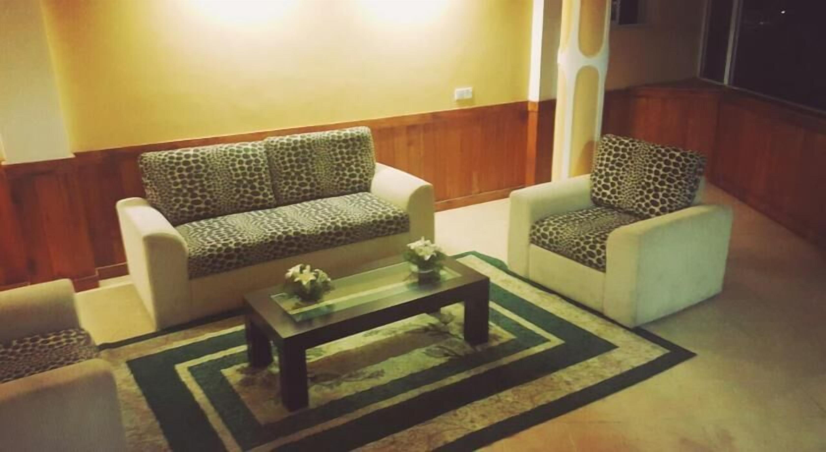 The Queensburry Hotel 4*