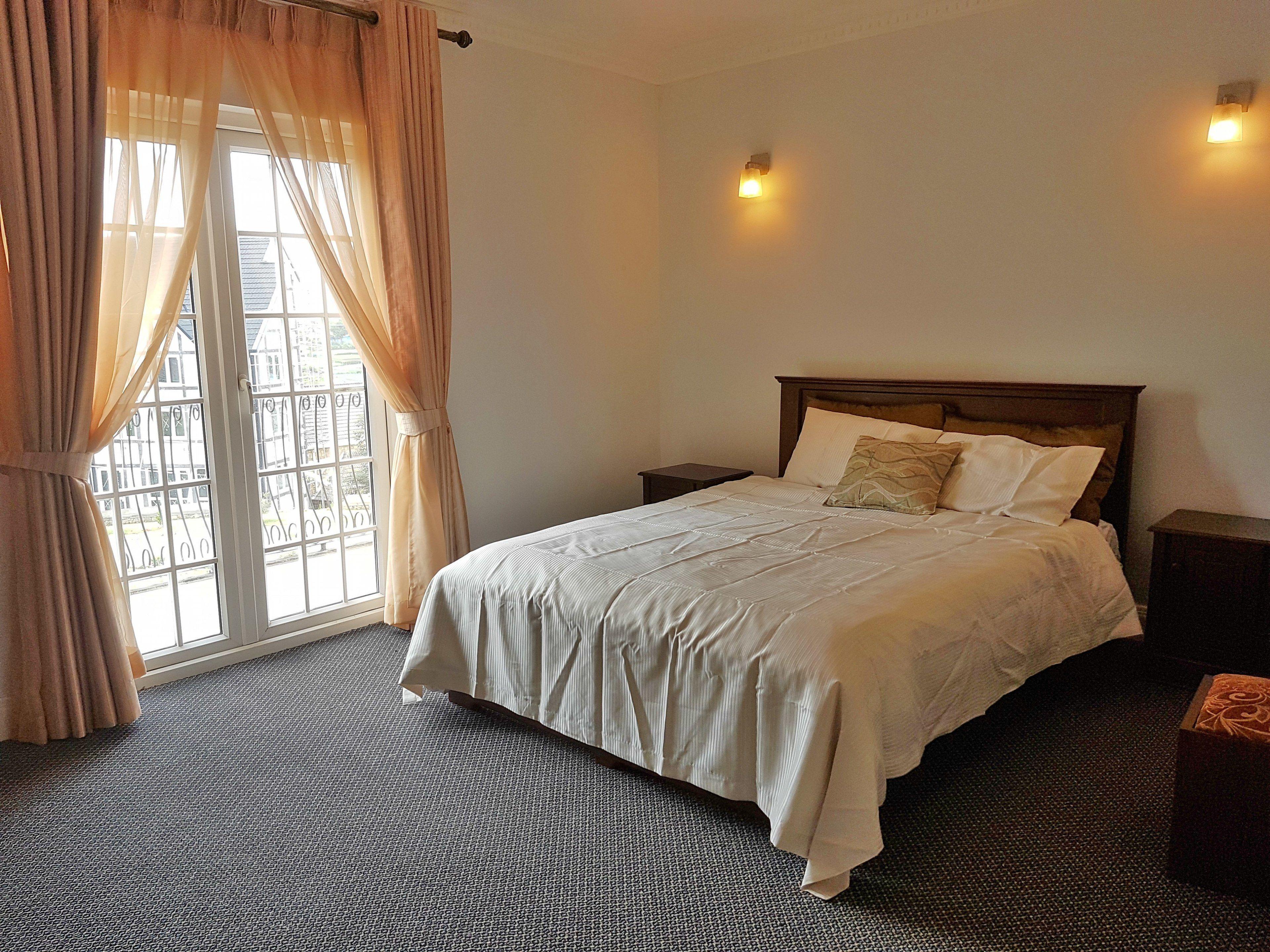 Cheltenham - Little England