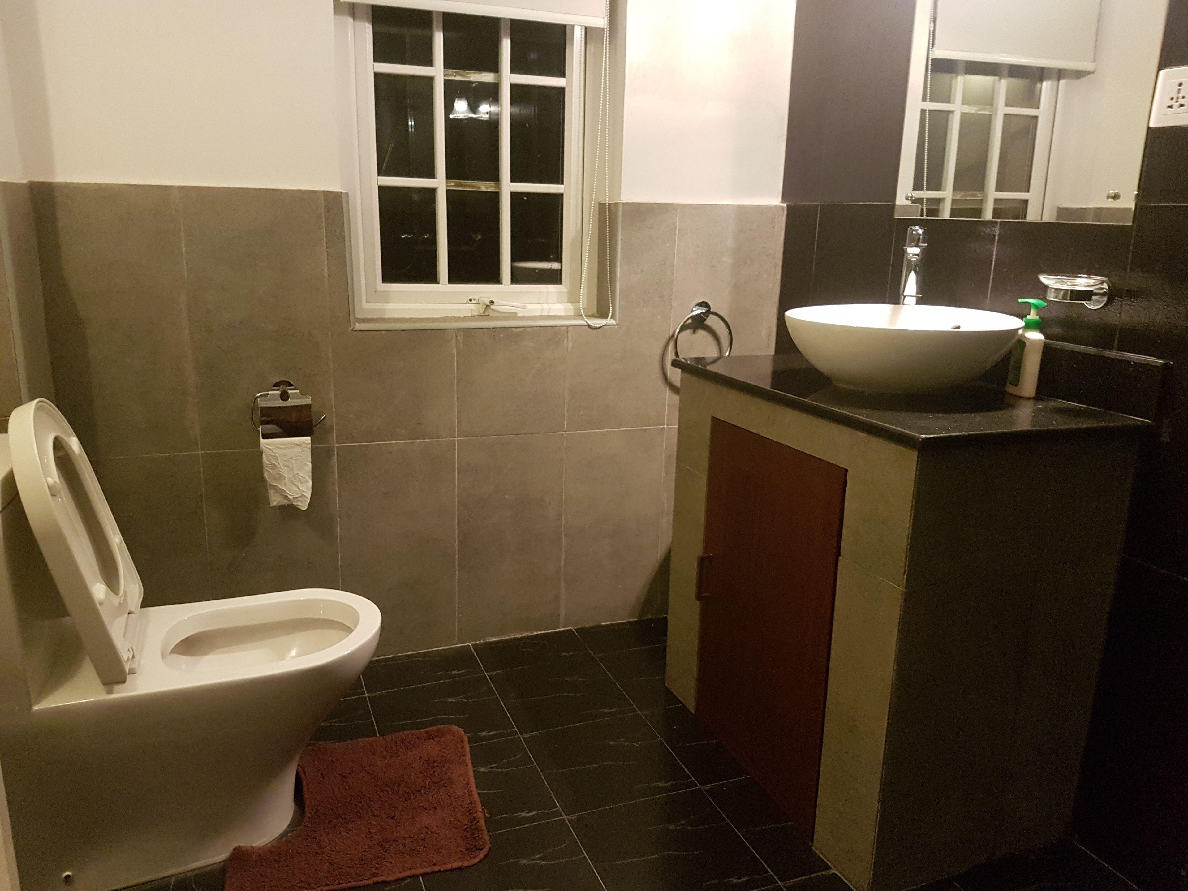 Cheltenham - Little England Villa