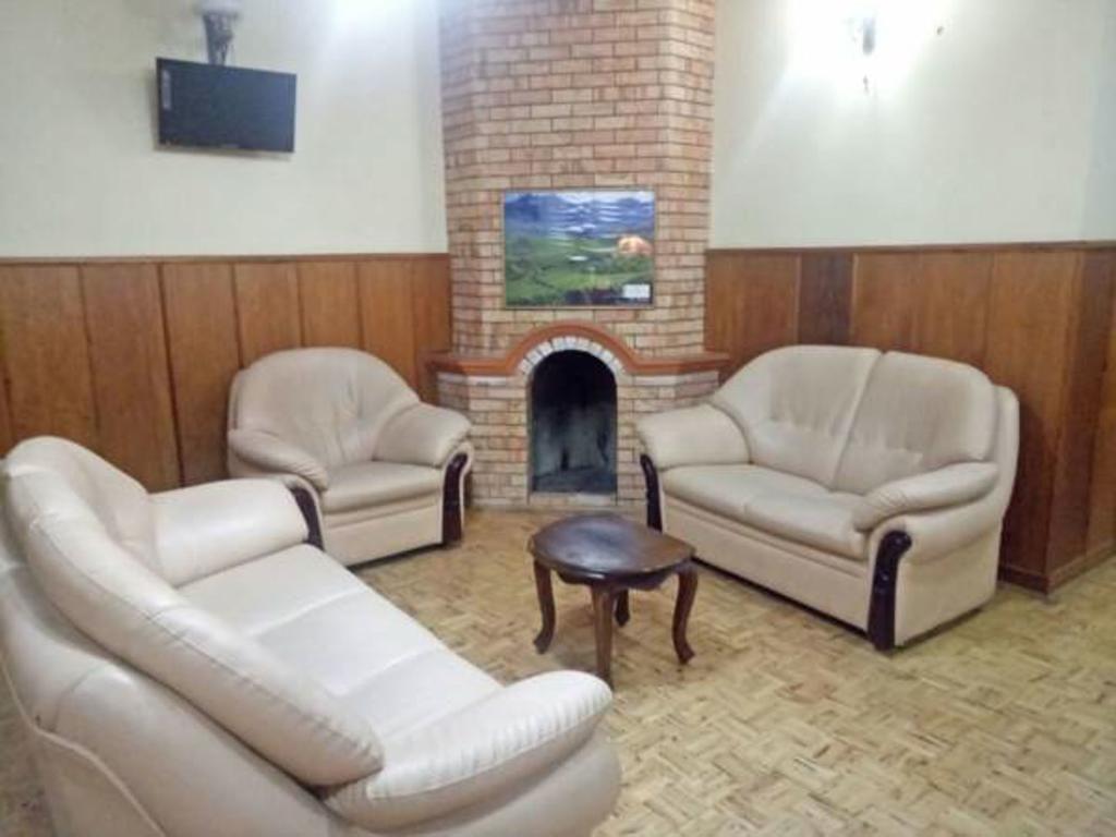 Royal Garden Hotel 3*