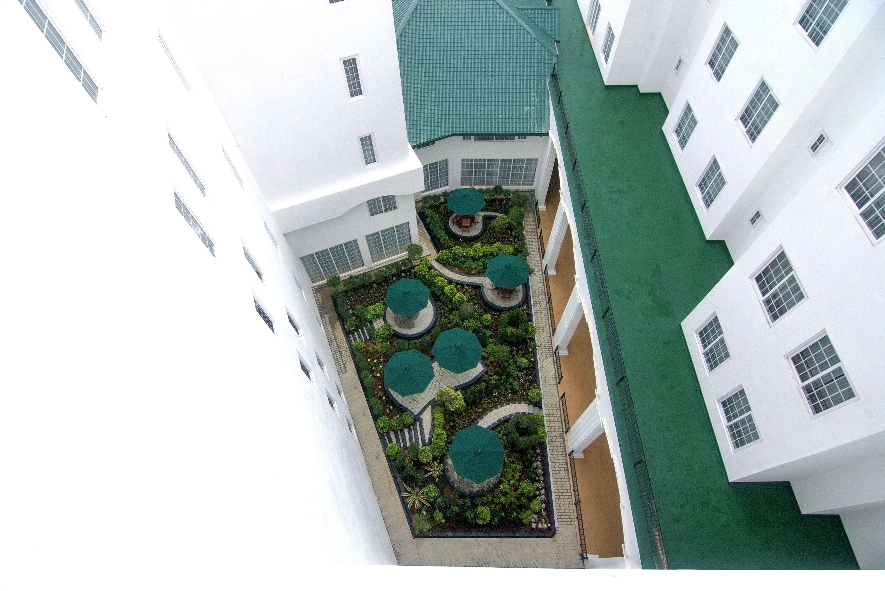 Araliya Red - Budget Friendly Hotel- Where Find Stunning 360 Panoramic View Of Hotel