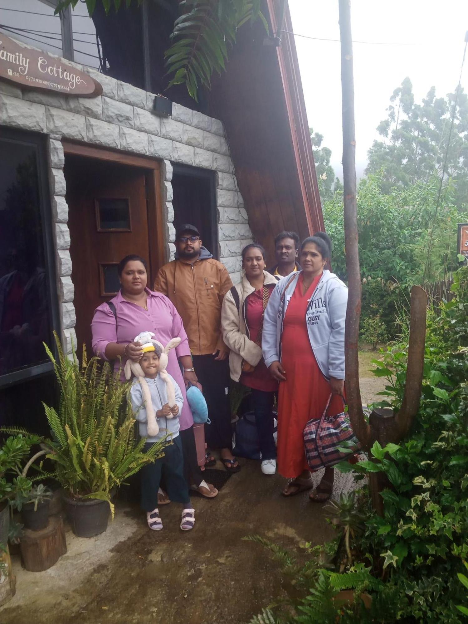 Barrow Family * Nuwara Eliya