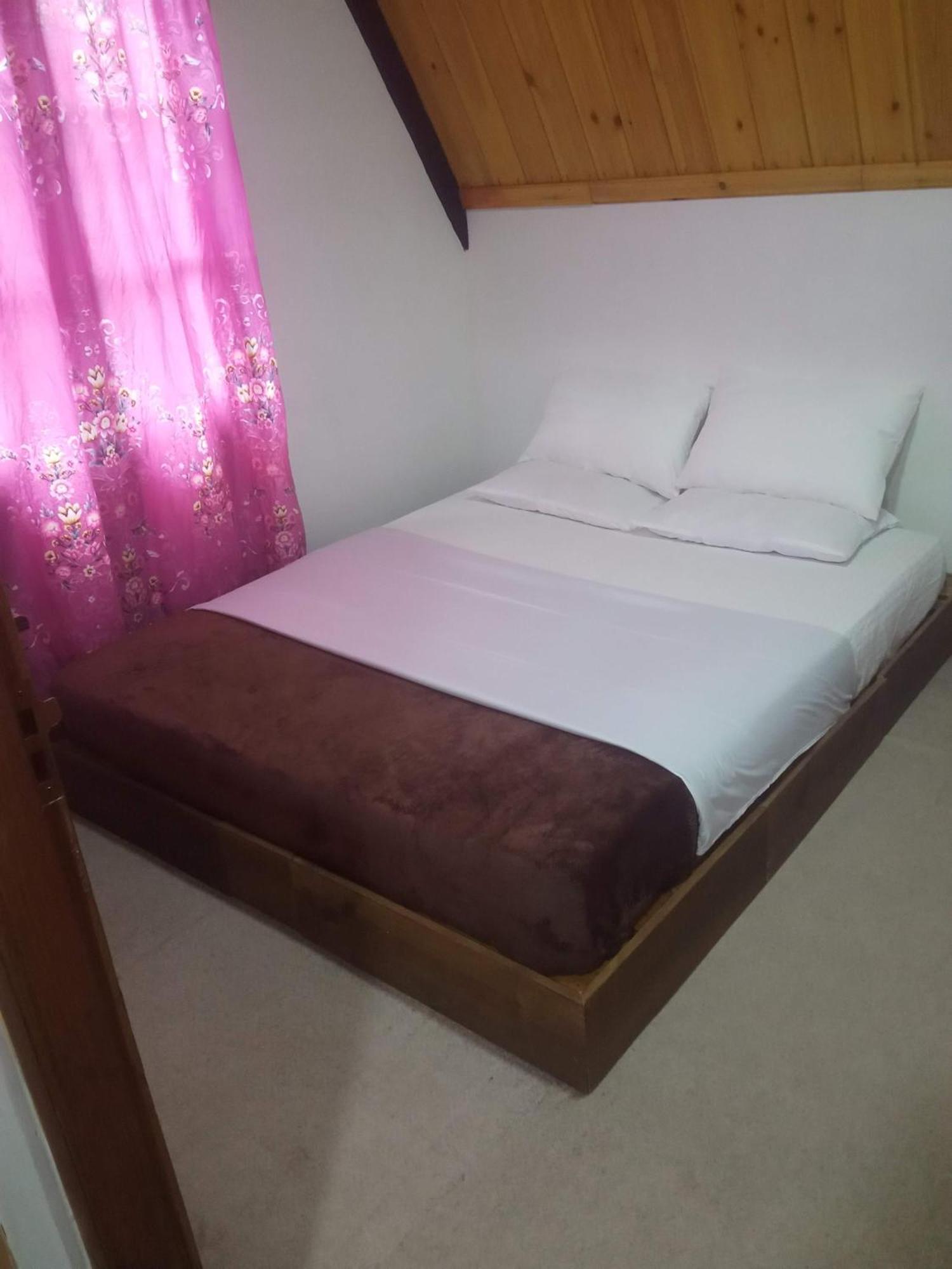 Barrow Family * Nuwara Eliya