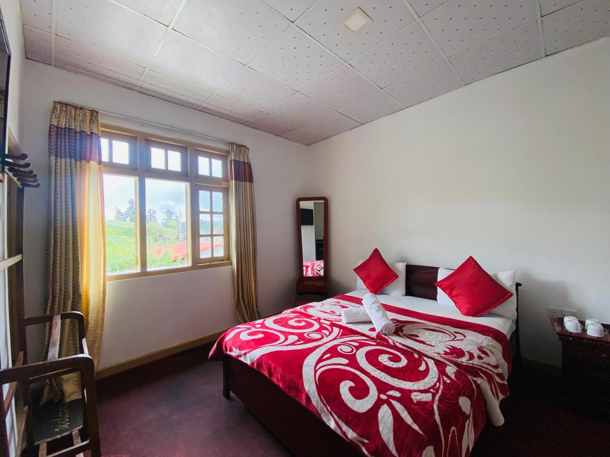 R R I Luxury Hotel Nuwara Eliya