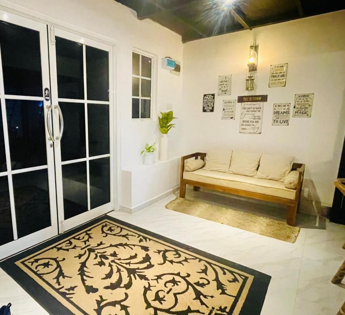 Villa The Burrow - A Modern Loft-style Luxury