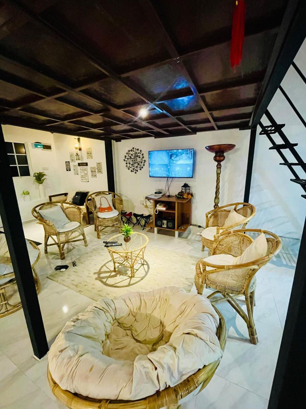 The Burrow - A Modern Loft-style Luxury