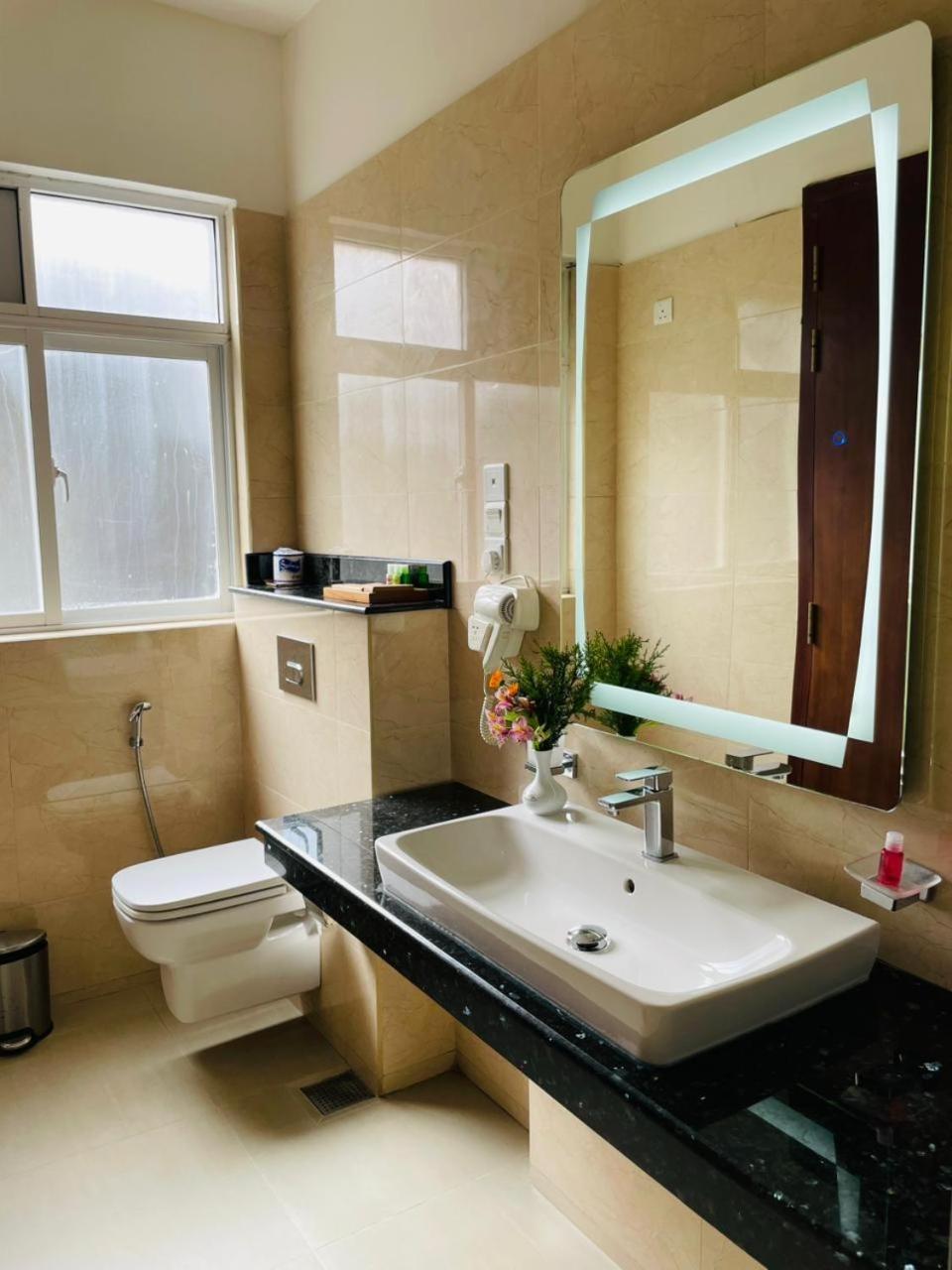 Hotel Ripon Grand Hill By Ehi