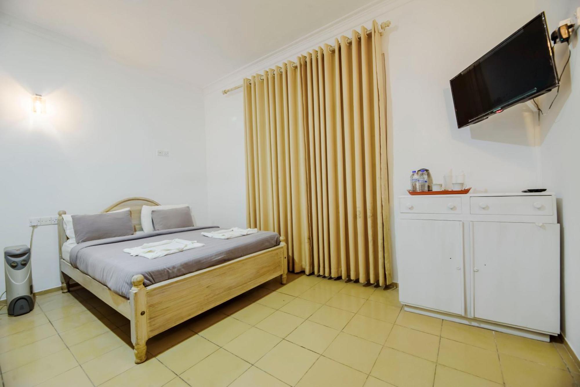 Hotel Oasis Hill Nuwara Eliya