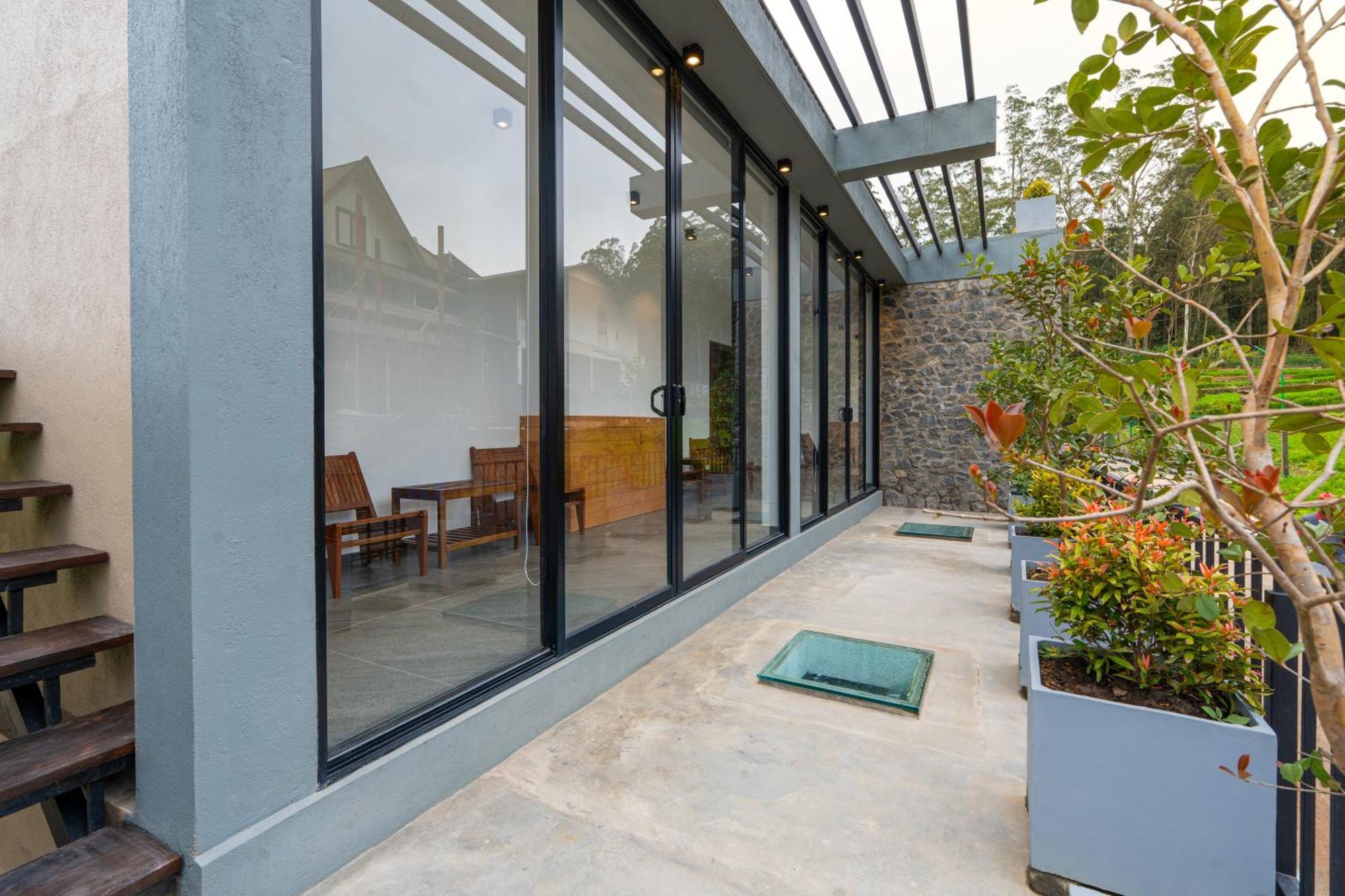 Southern Seven Hotel 3*