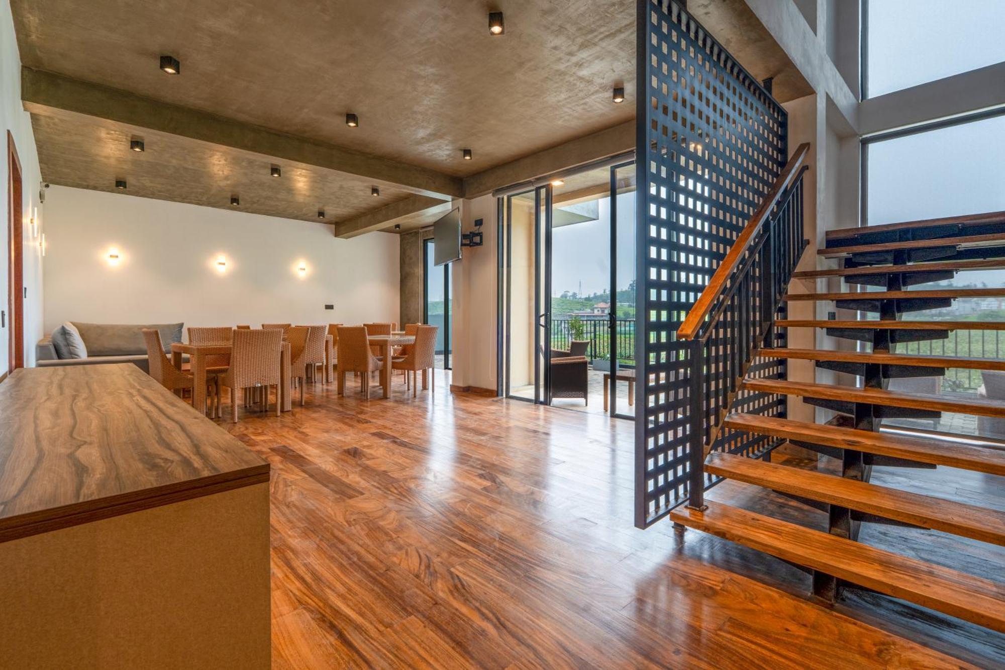 Southern Seven Hotel 3*