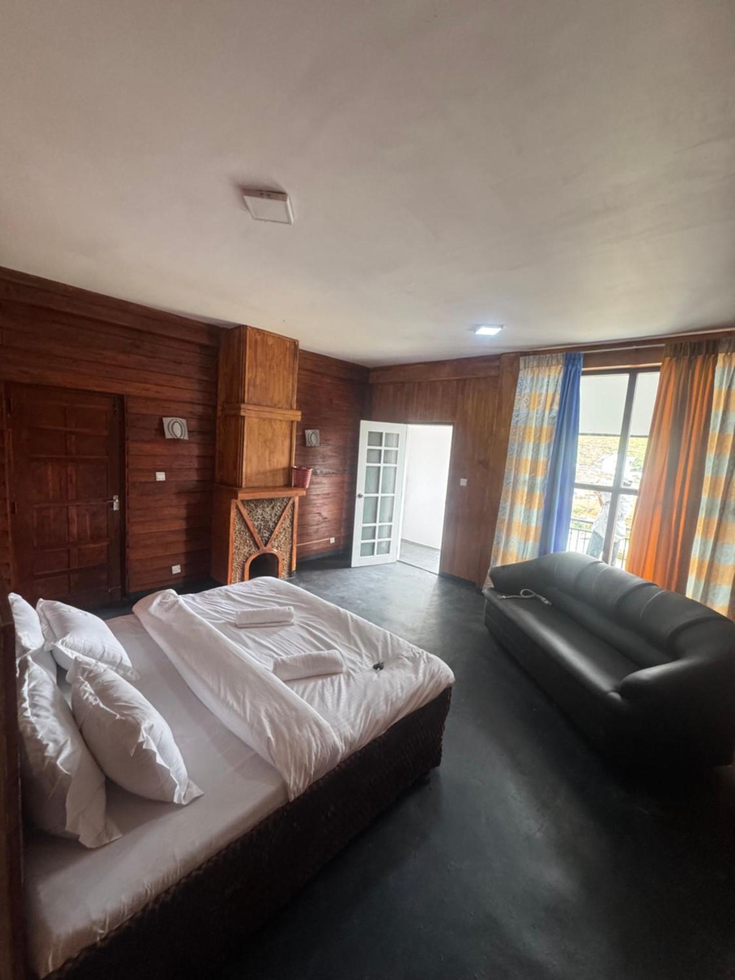 Guest house Shiny Cot