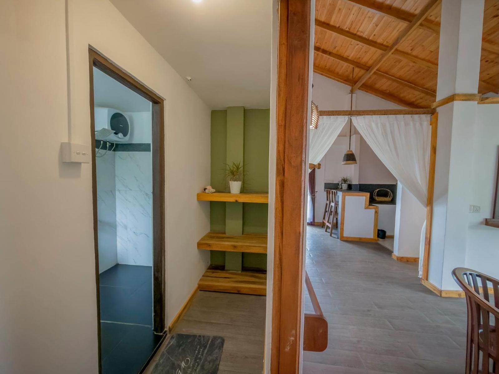 The Mount View Single Tree Hotel *