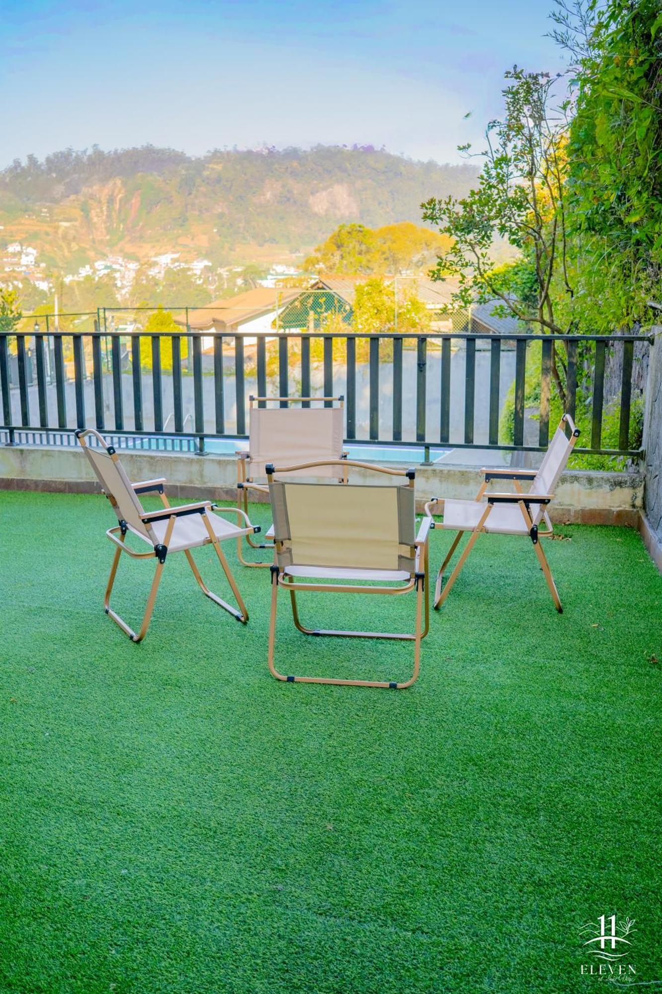 Eleven At View Luxury Apartment