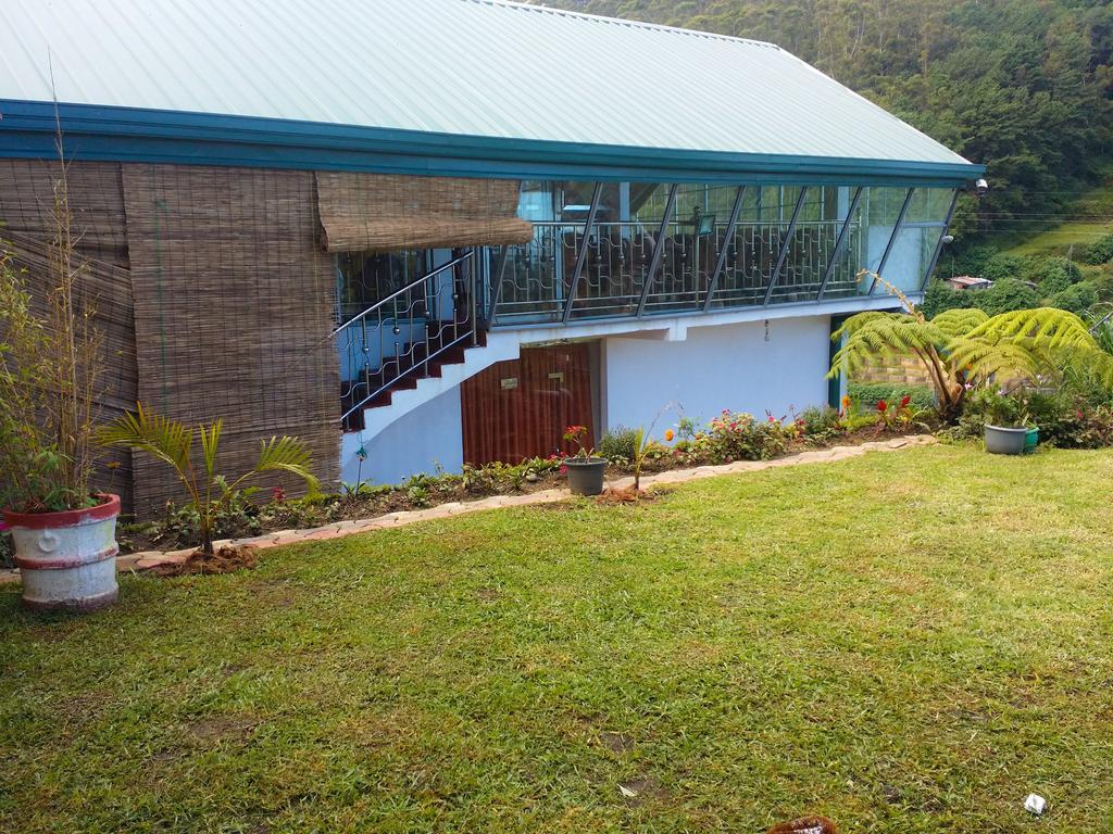 Yoho Toppass Breeze Guest house Nuwara Eliya
