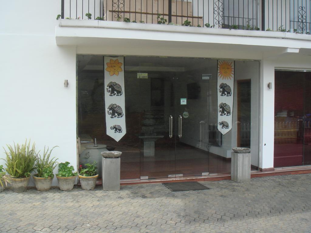 Midky Hotel