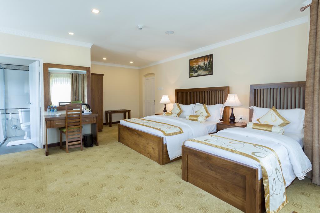 Serene King's 5* Nuwara Eliya